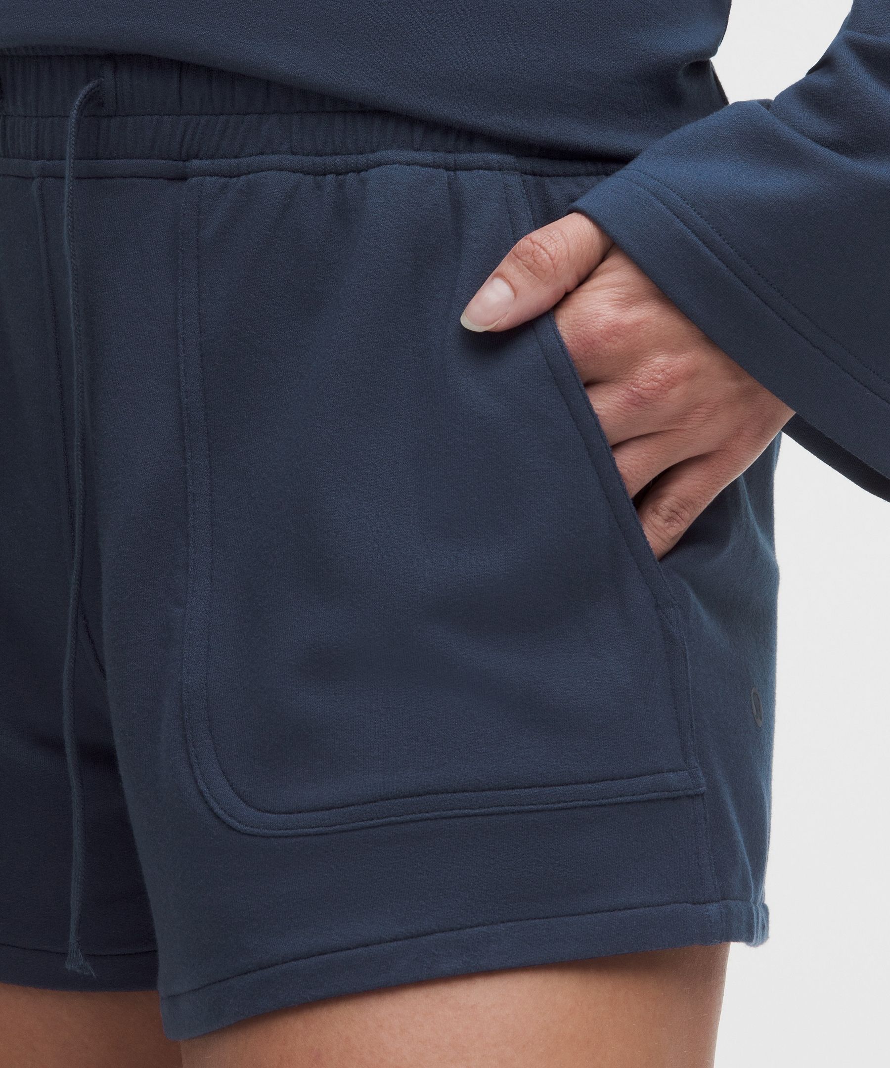 BeCalm Mid-Rise Wide-Waistband Short 3"