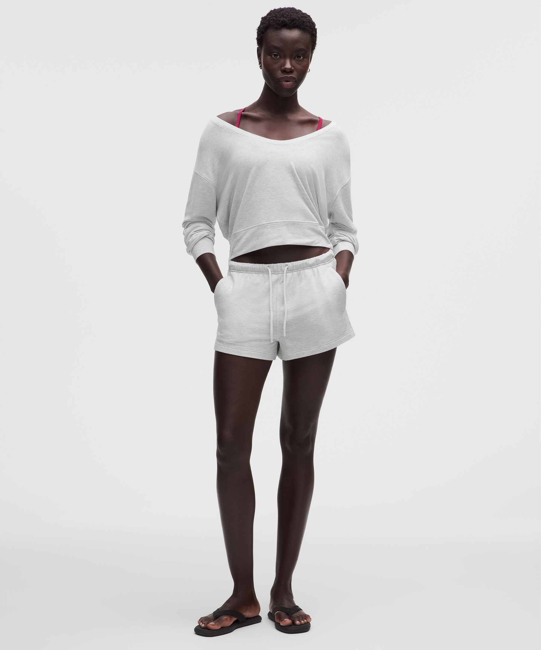 Shorts BeCalm de tiro medio 3&rdquo;