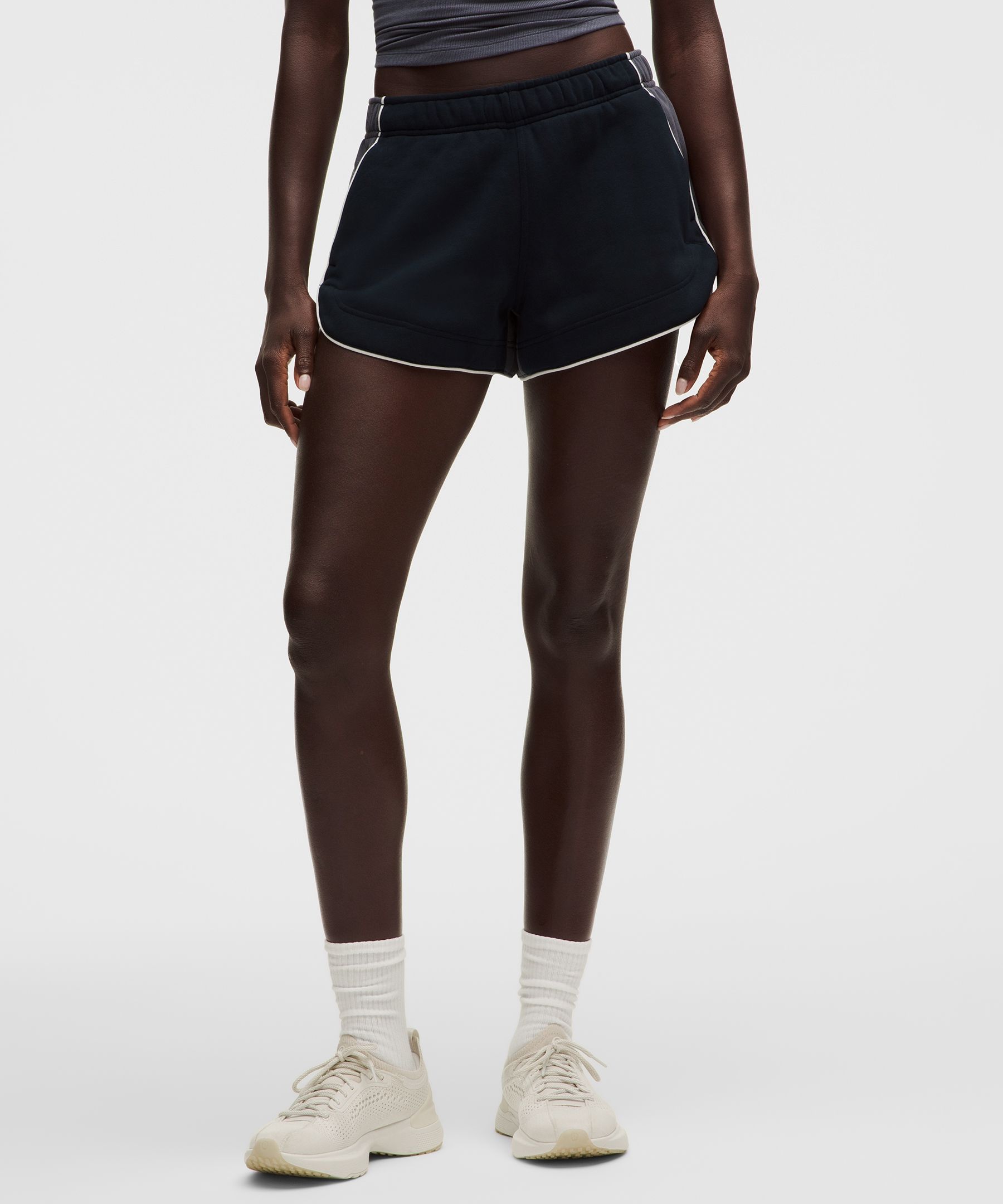Scuba Mid-Rise Dolphin Short 3" *Colourblock