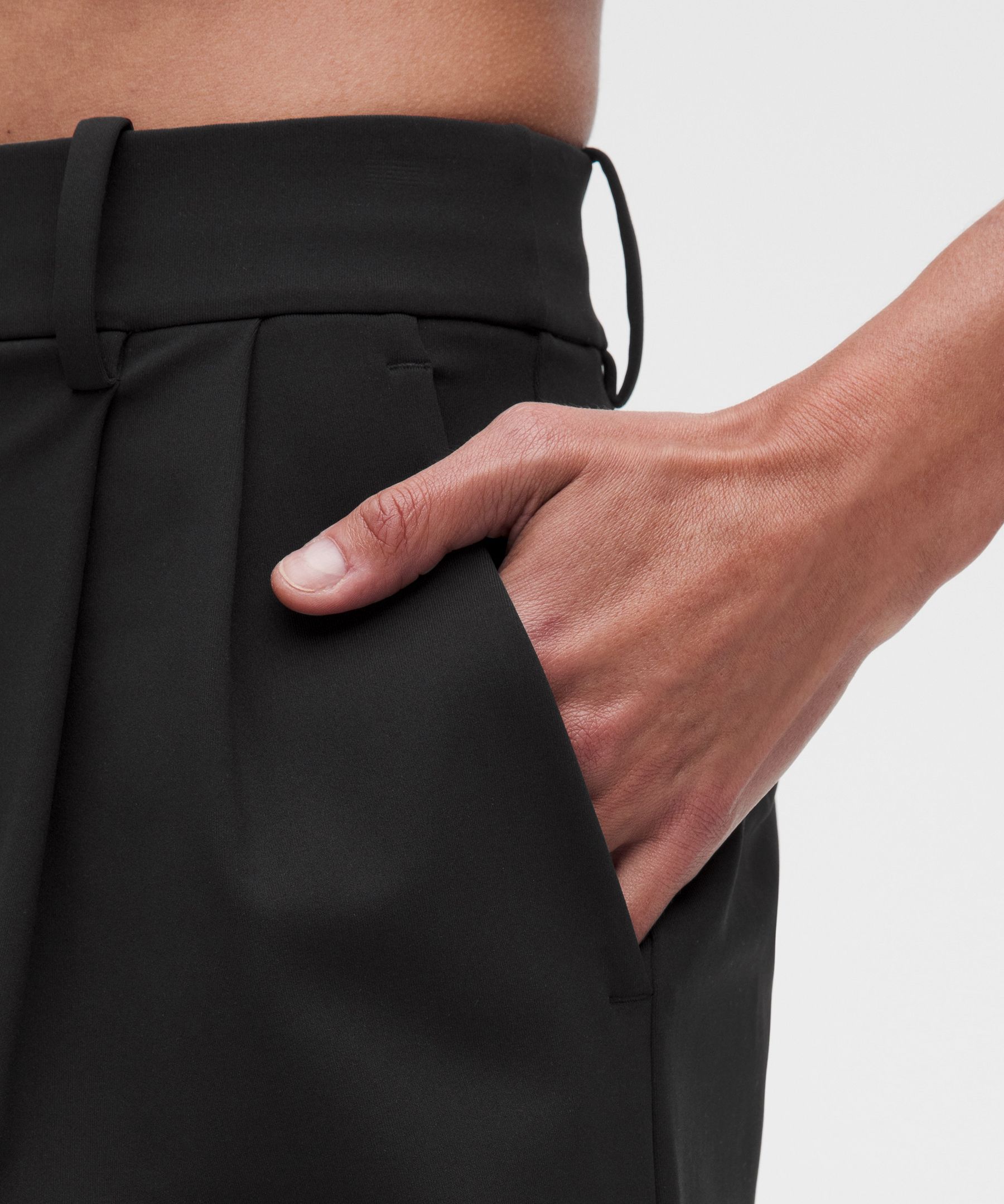 Daydrift Pleated High-Rise Short 5"