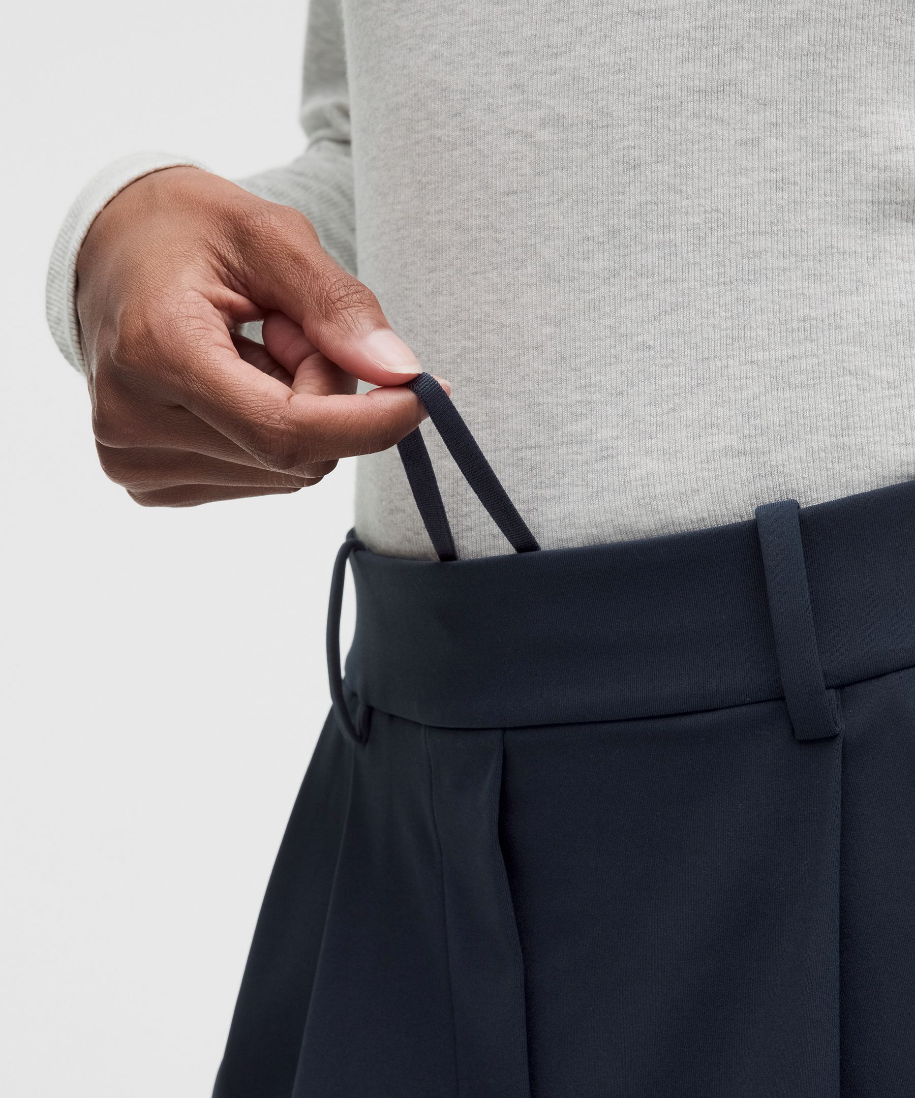 Daydrift Pleated High-Rise Short 5"