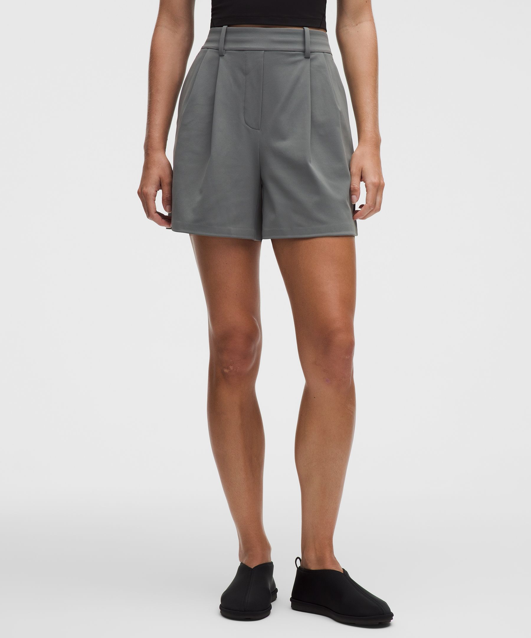 Daydrift Pleated High-Rise Short 5"