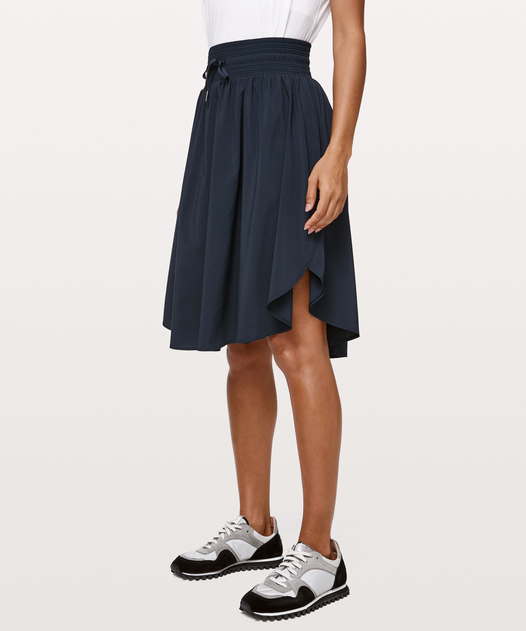 navy lululemon skirt