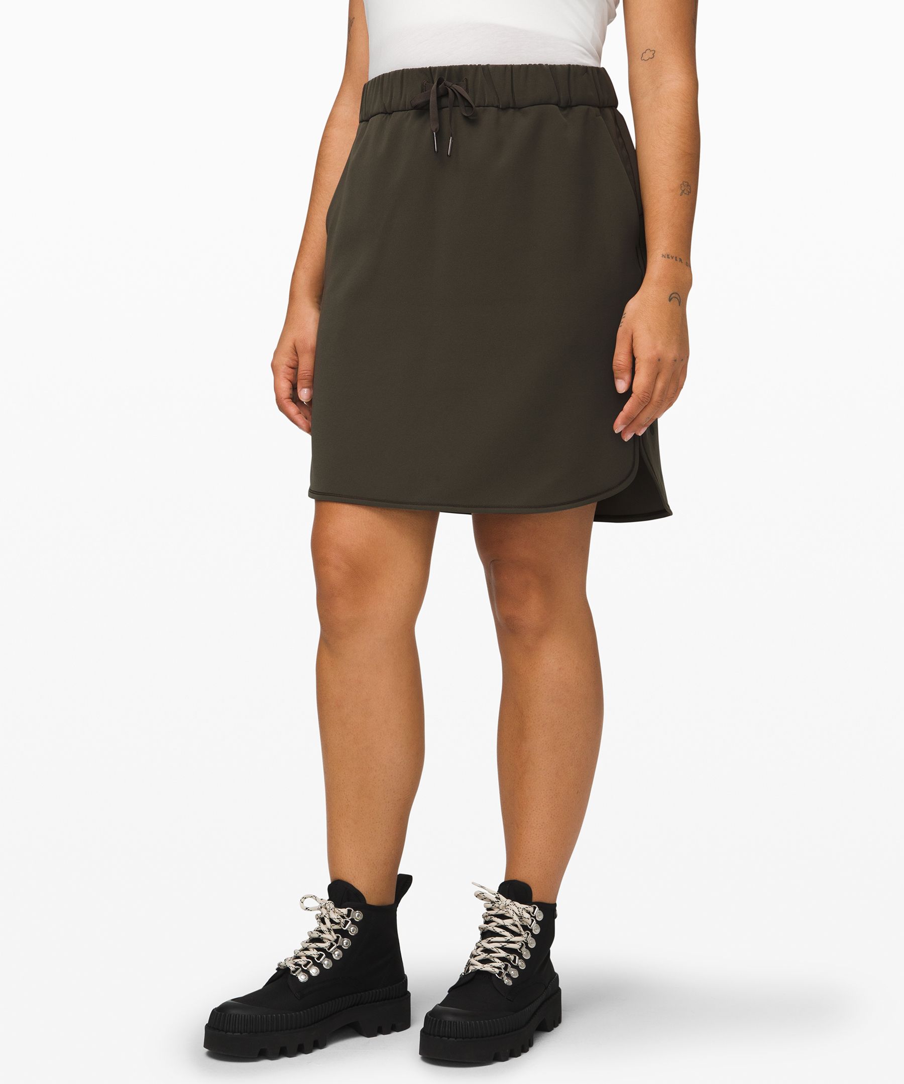 Lululemon On The Fly Skirt *woven In Dark Olive