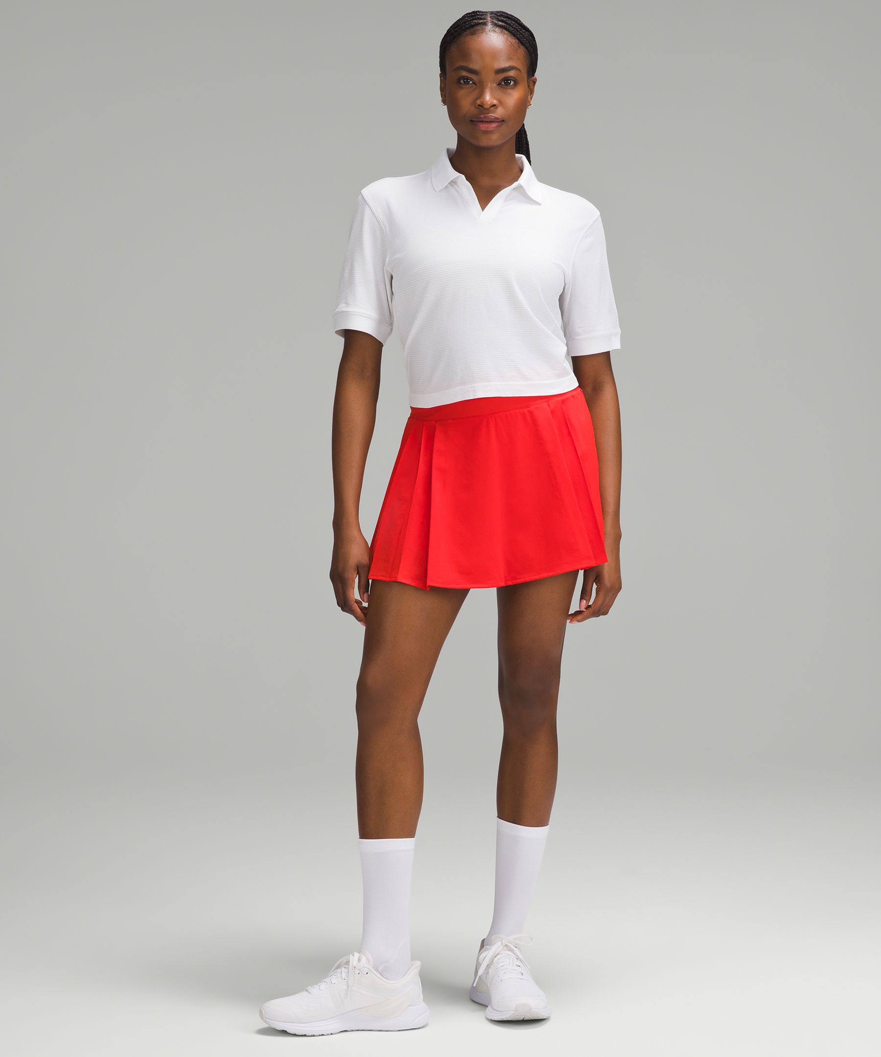 Red tennis best sale skirt outfit