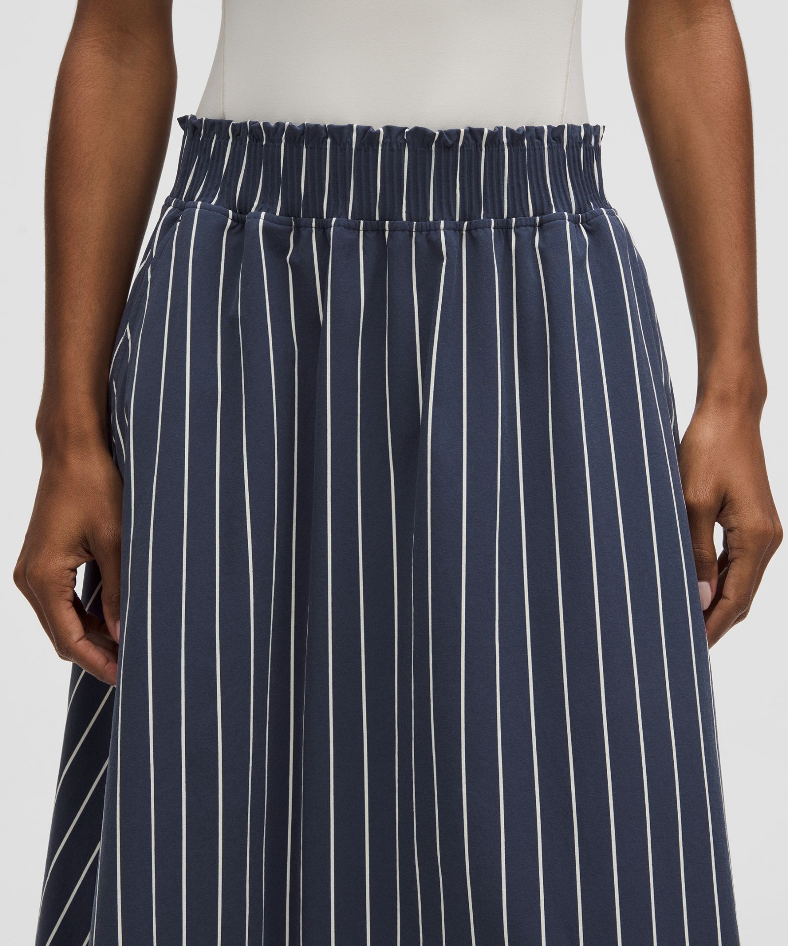Женская юбка миди Lululemon Stretch Woven Ruffle-Waist — фото 4