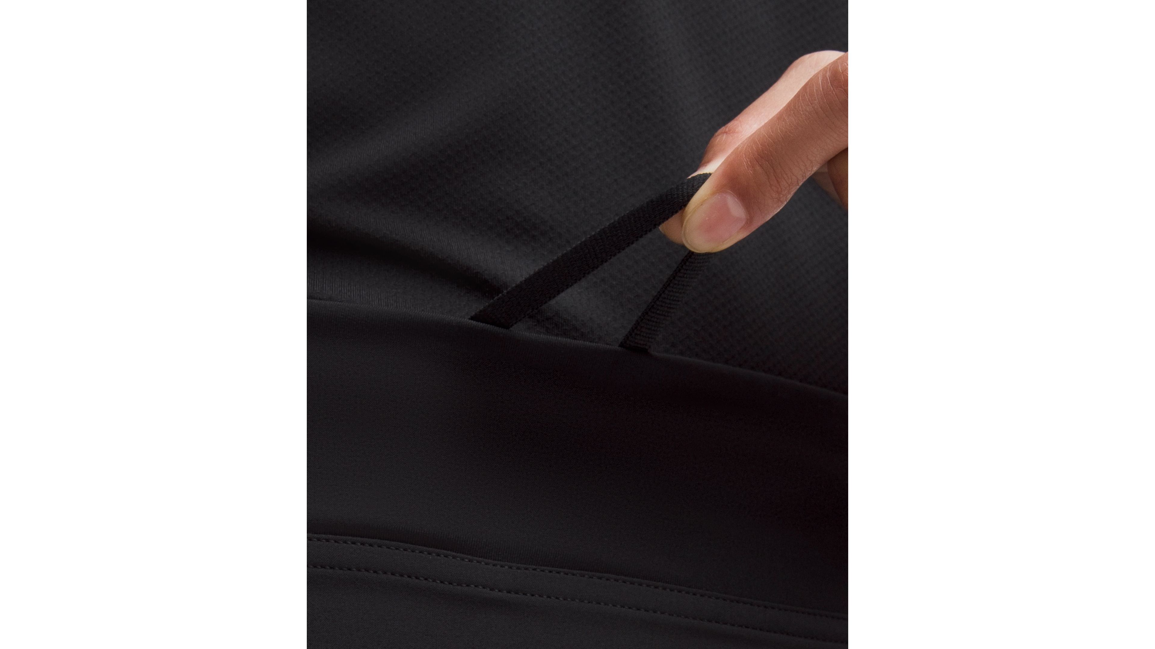 Lightweight High-Rise Tennis Skirt *Stitched Logo