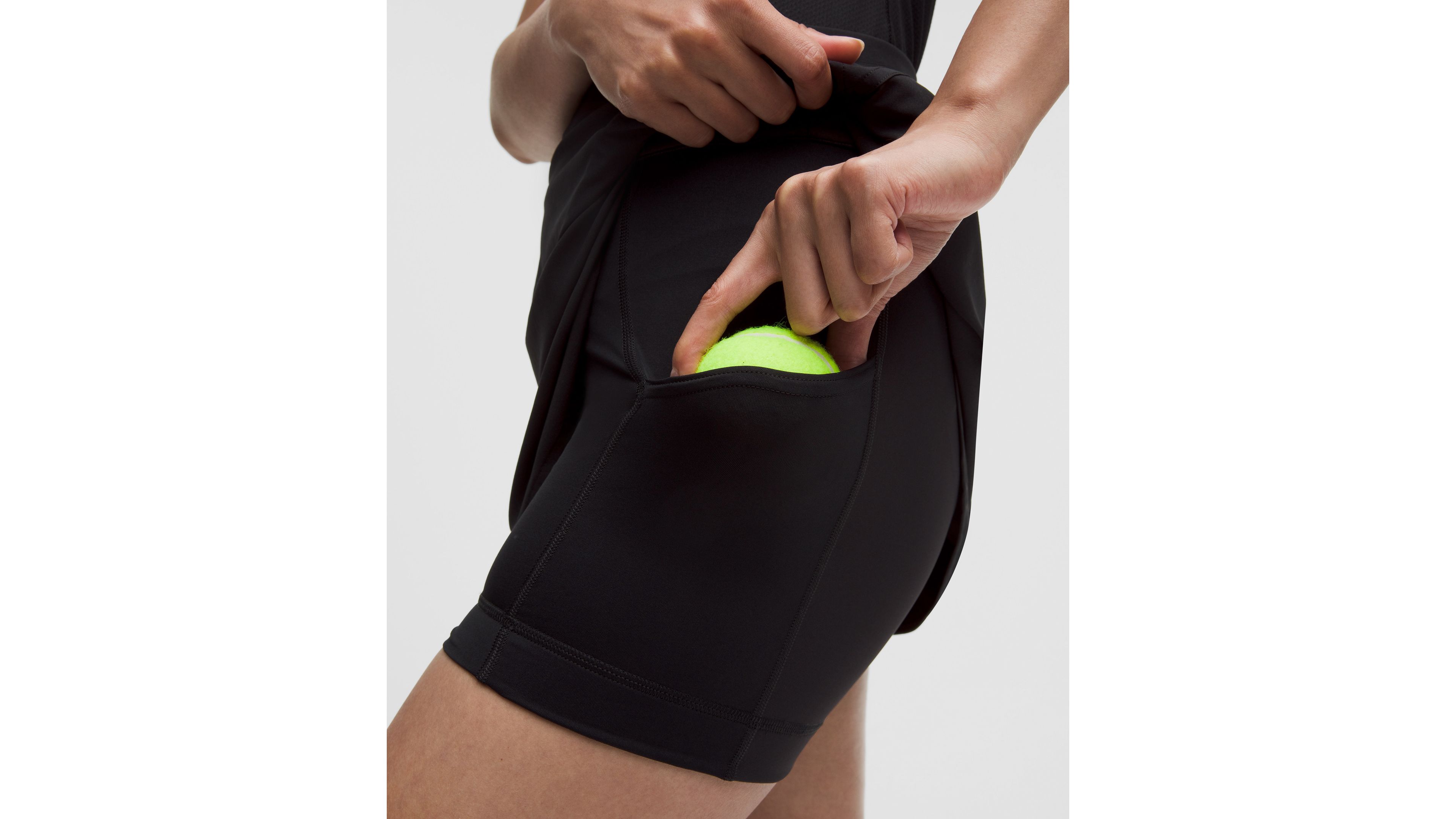 Lightweight High-Rise Tennis Skirt *Stitched Logo