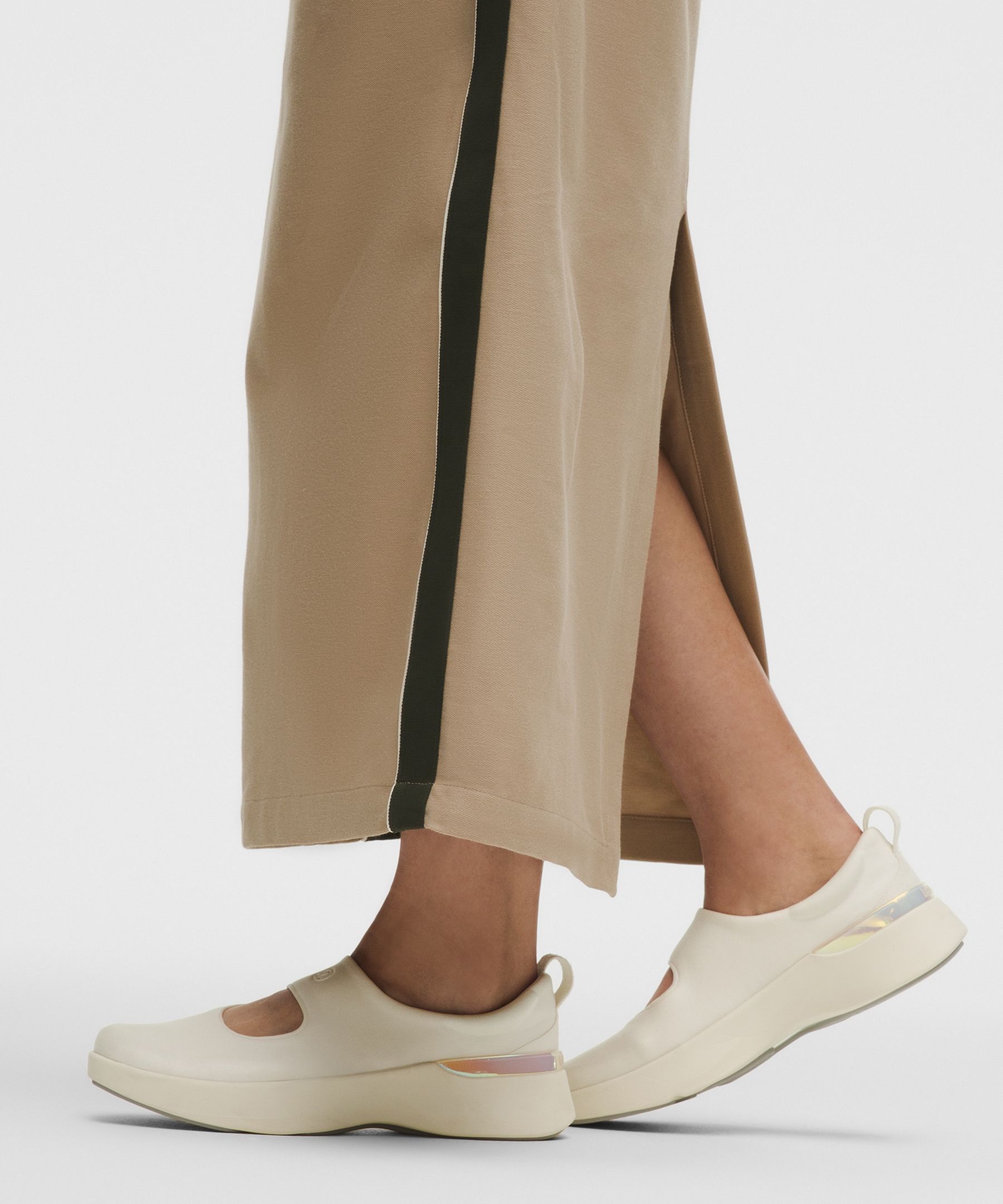 Light Utilitech Twill Mid-Rise Maxi Skirt