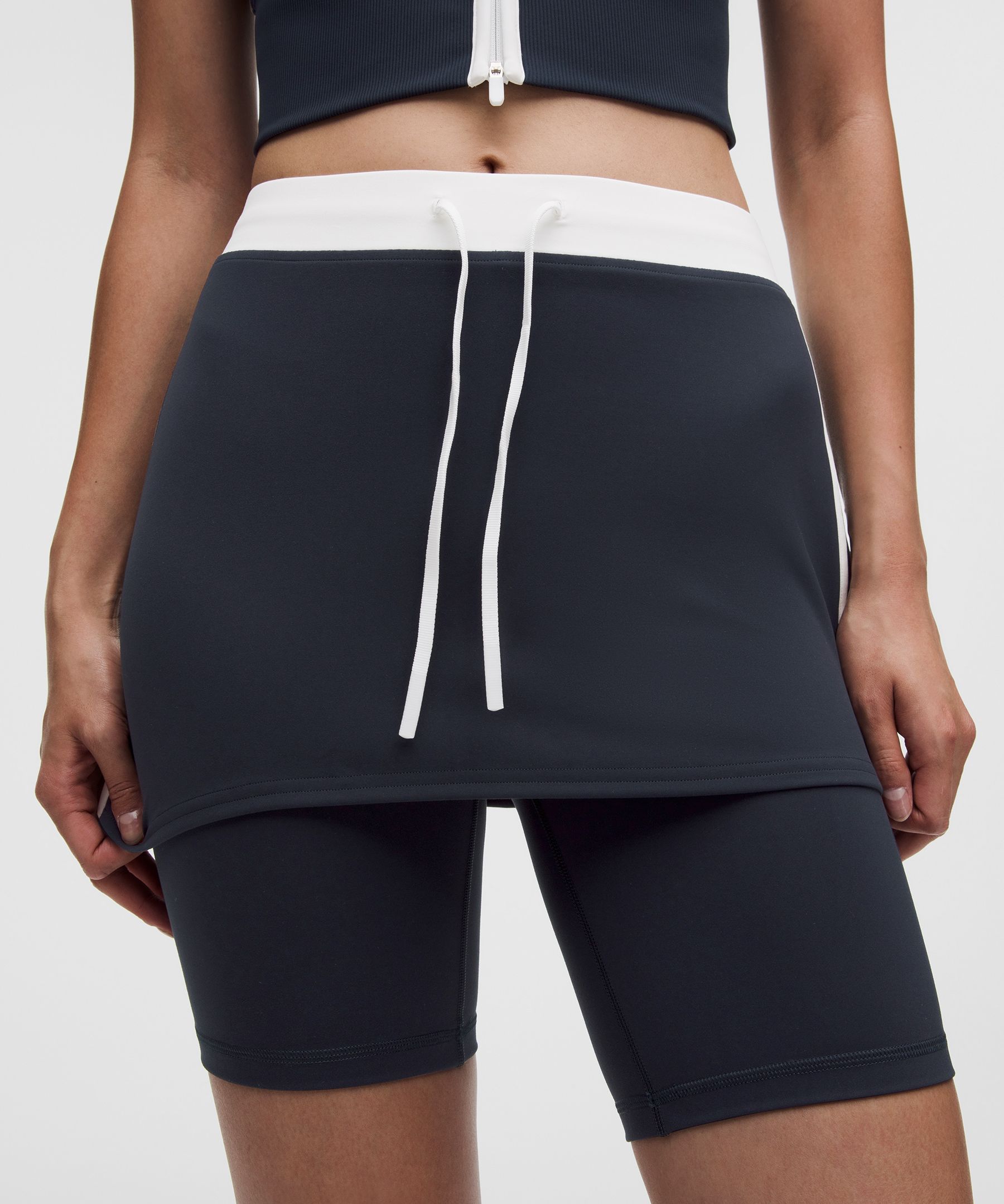 Everlux&trade; Colourblock Layered Skirt