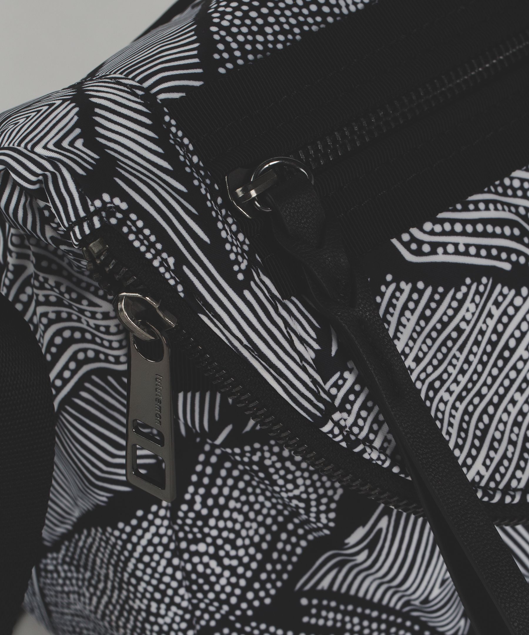 Dottie Tribe White Black
