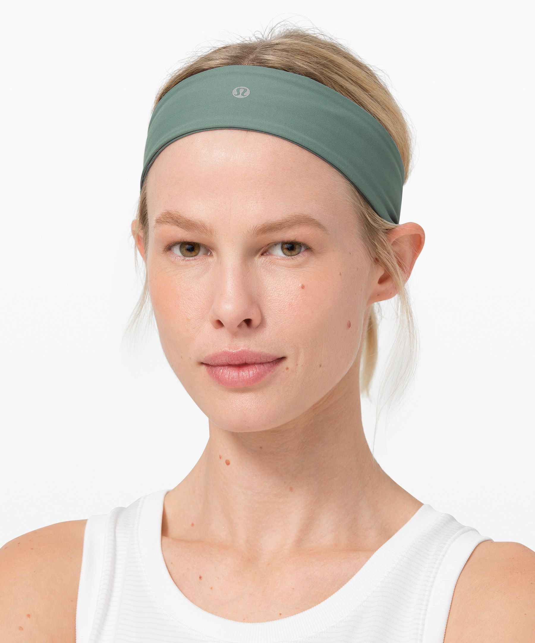 Lululemon Fly Away Tamer Headband *luxtreme In Green