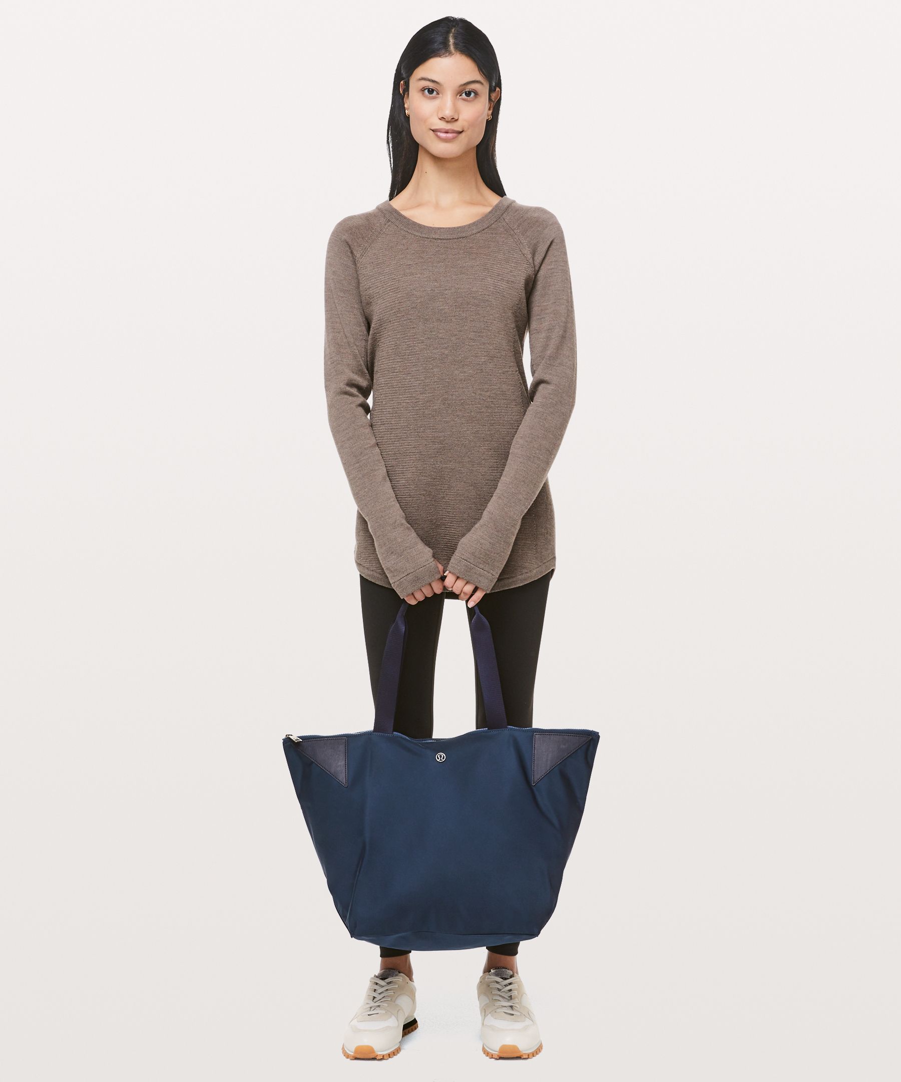 lululemon acute tote