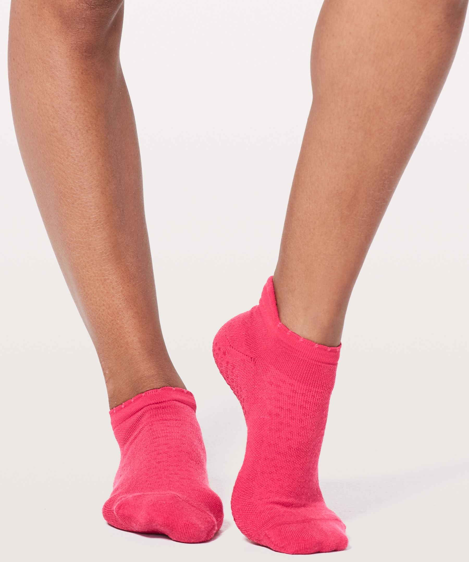 lululemon get a grip socks