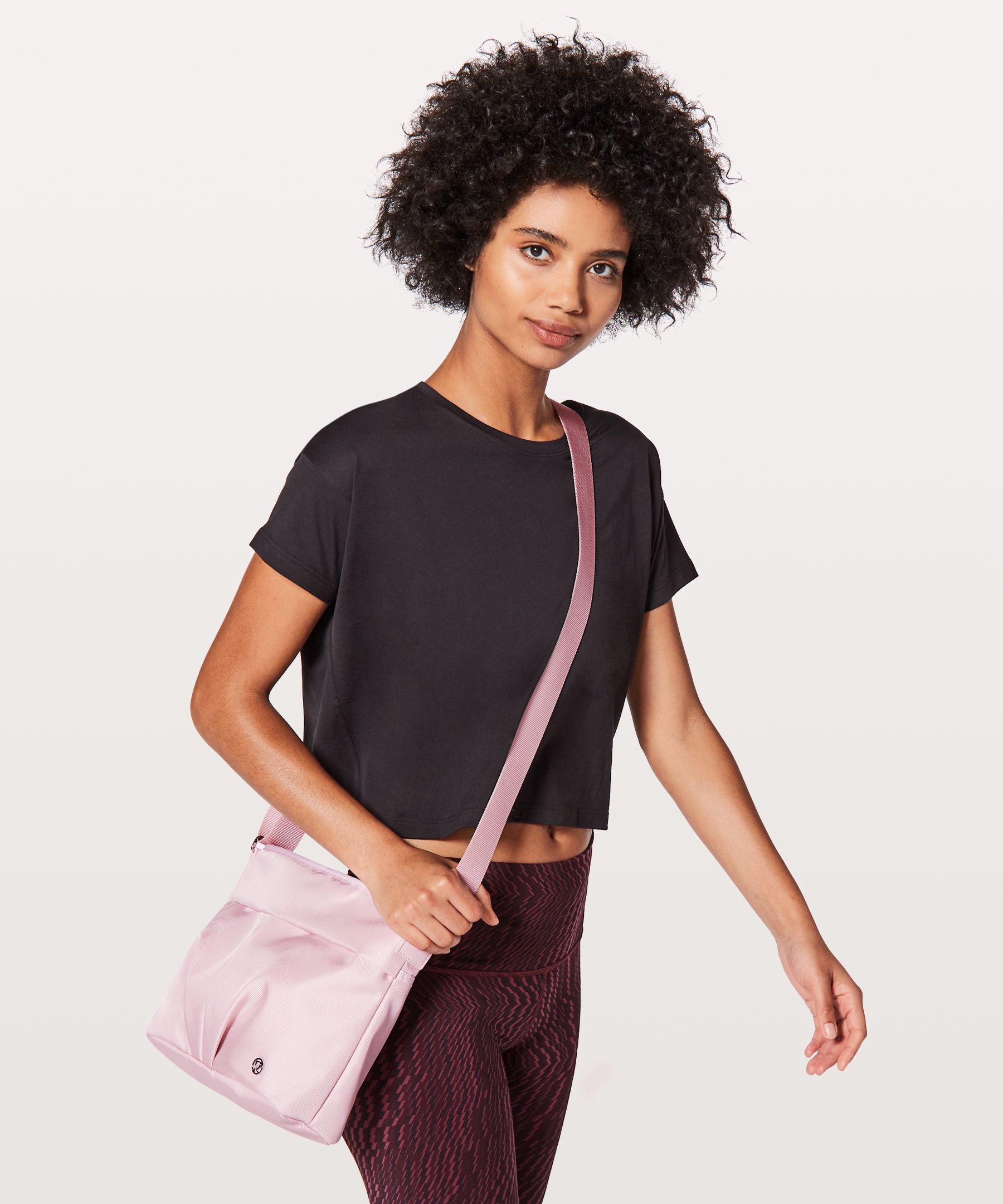 lululemon city adventurer shoulder bag