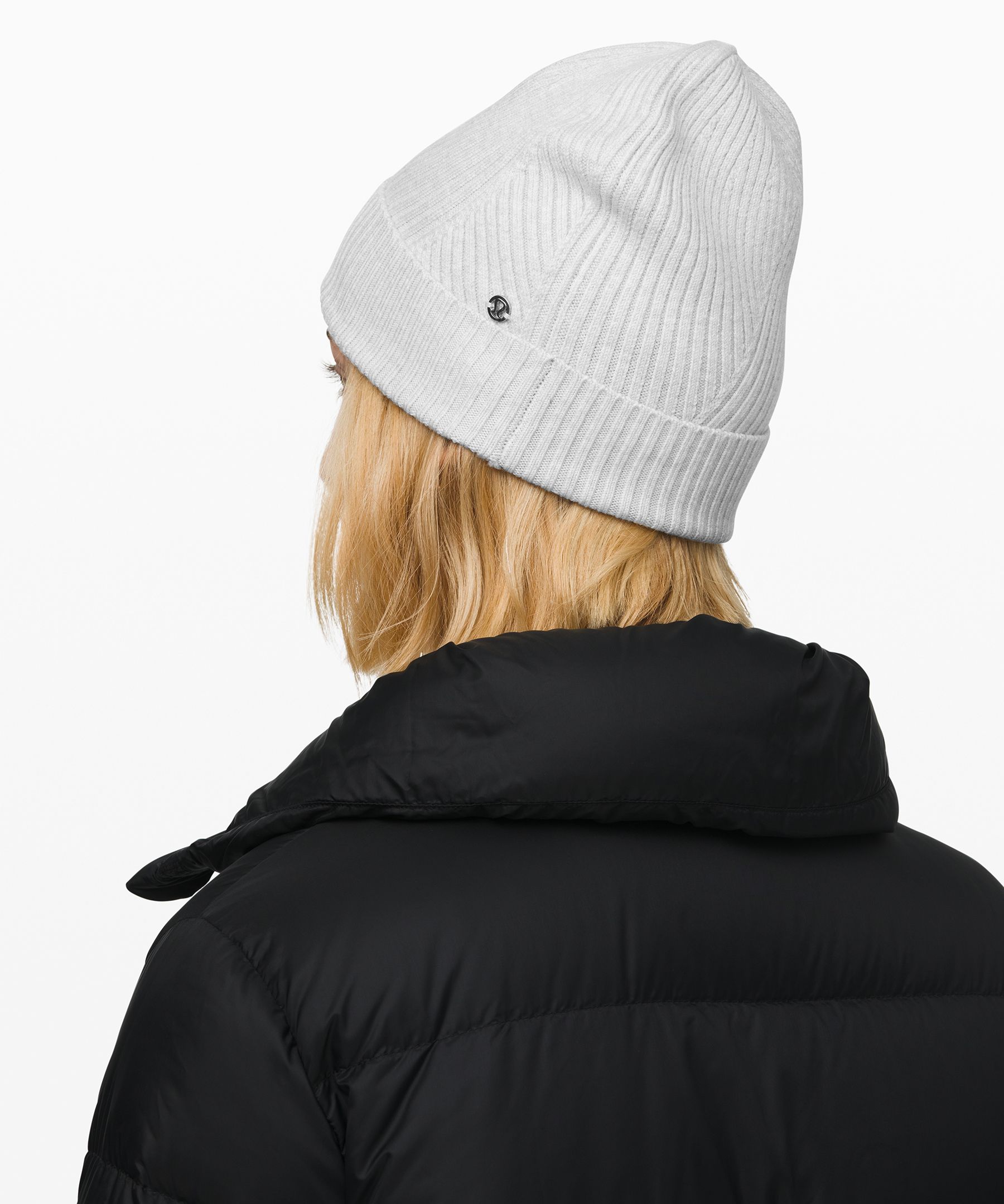 Lululemon twist of store cozy knit beanie