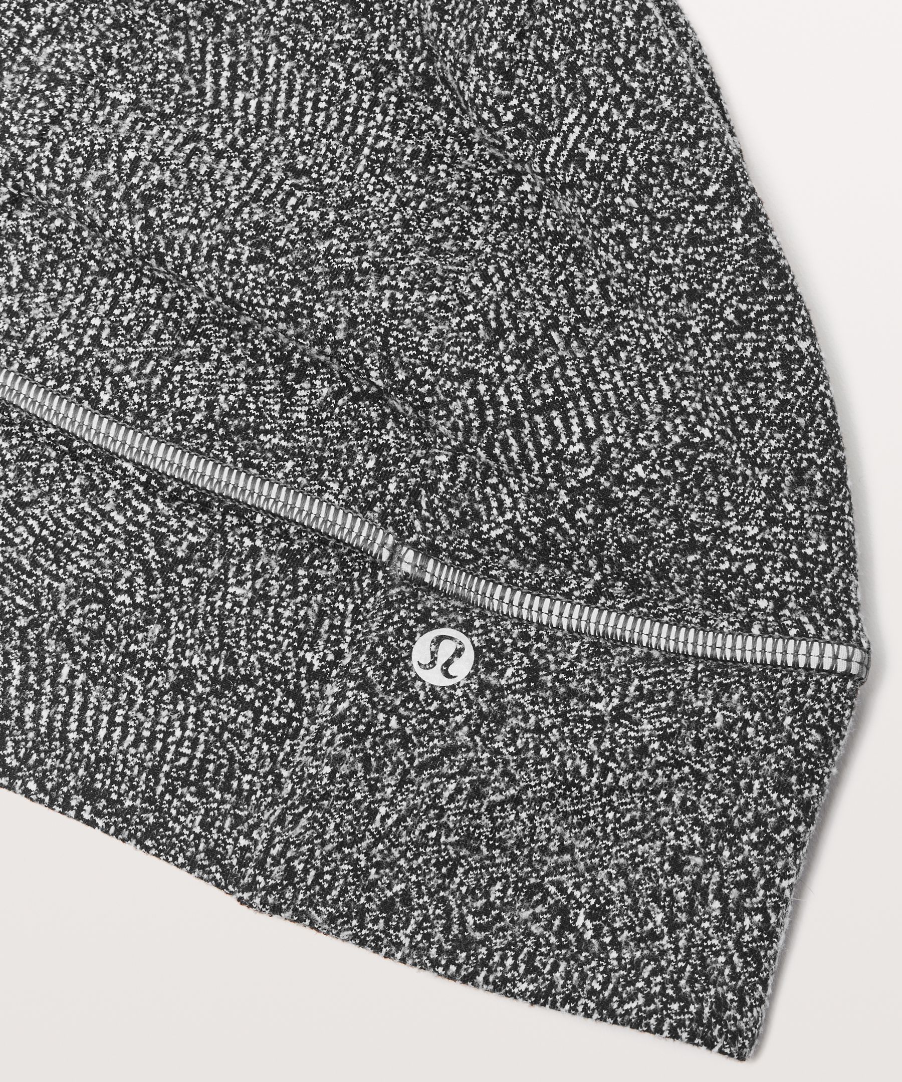 lululemon cross chill run beanie