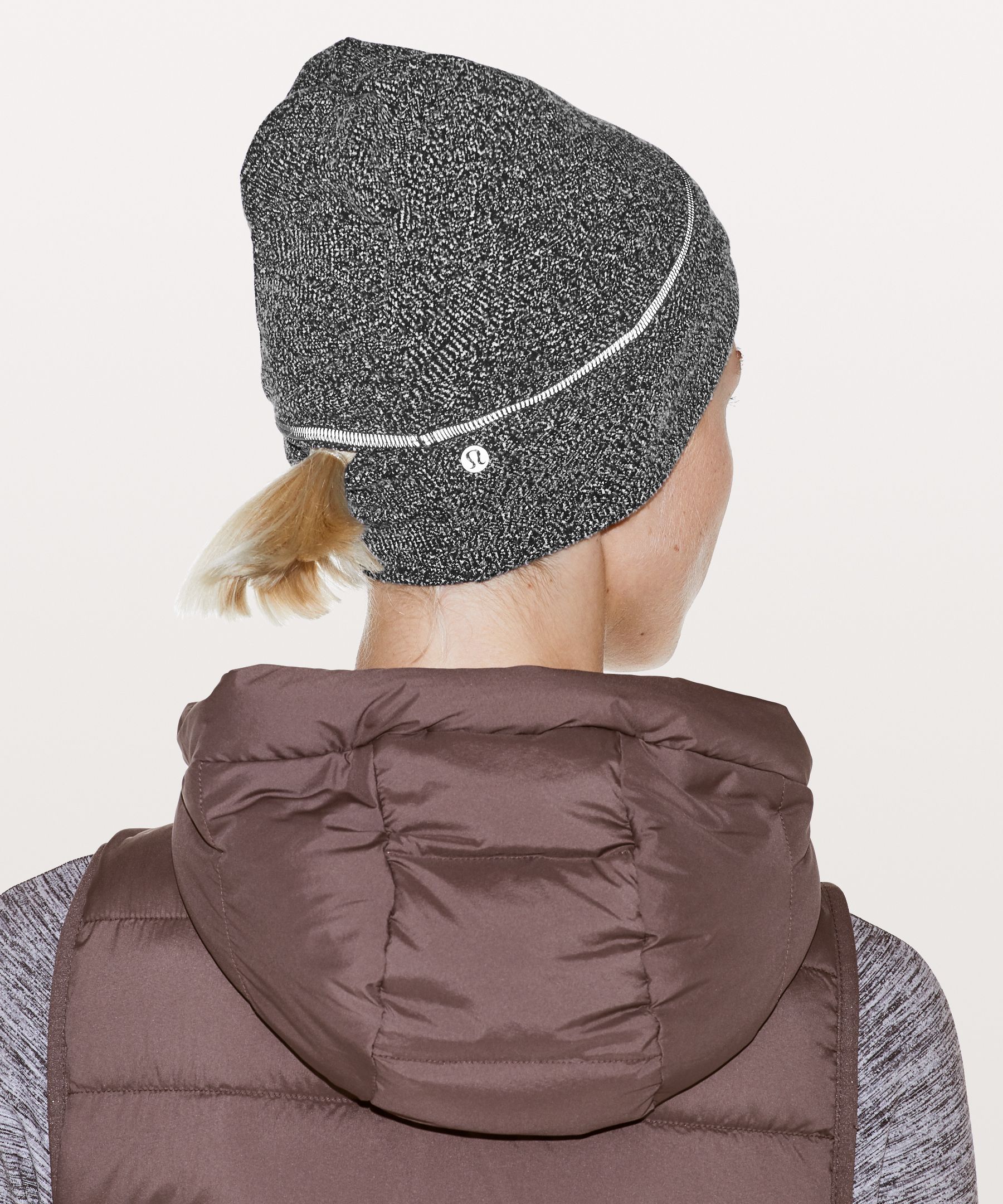 lululemon cross chill run beanie