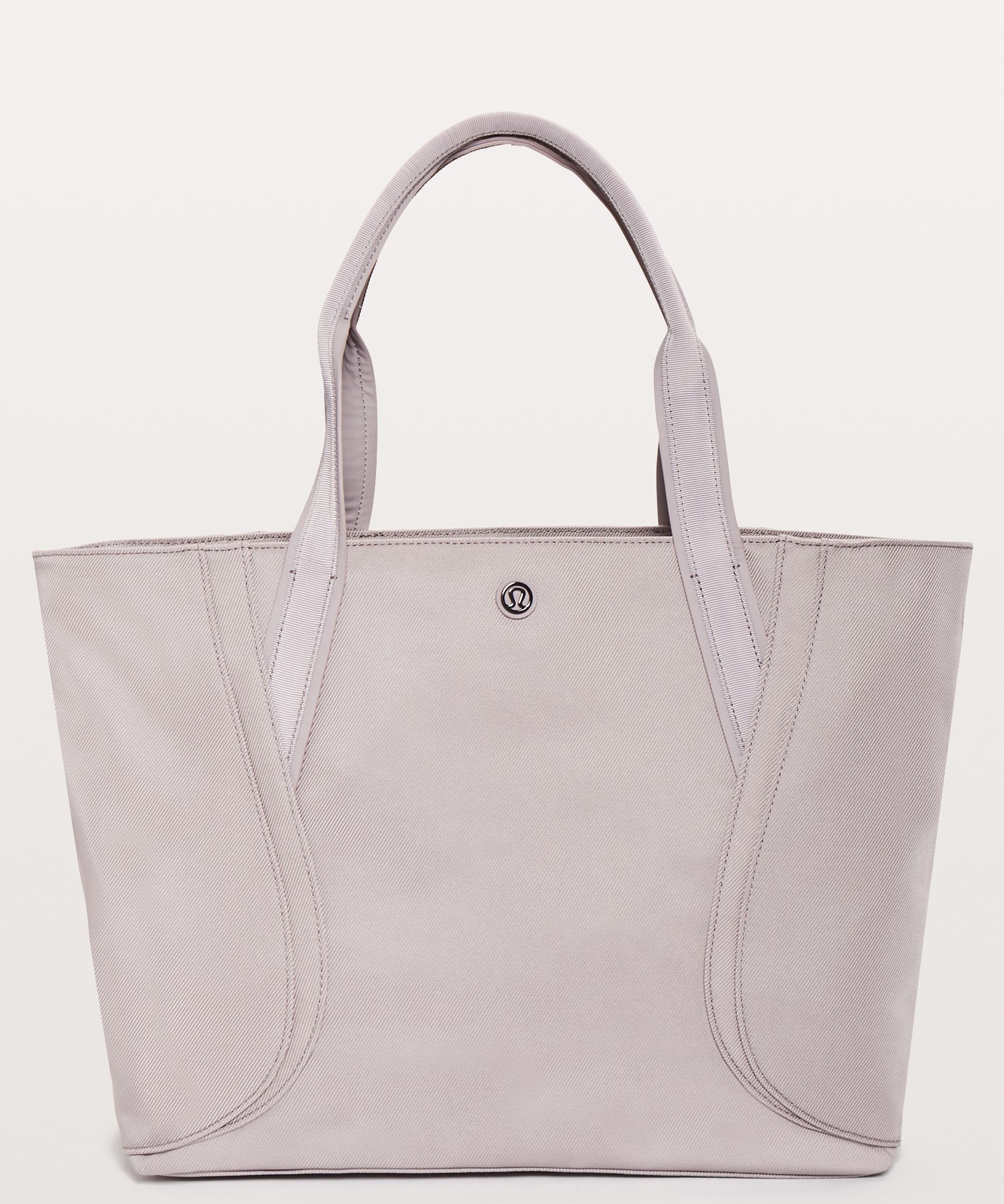 lululemon out of range tote review