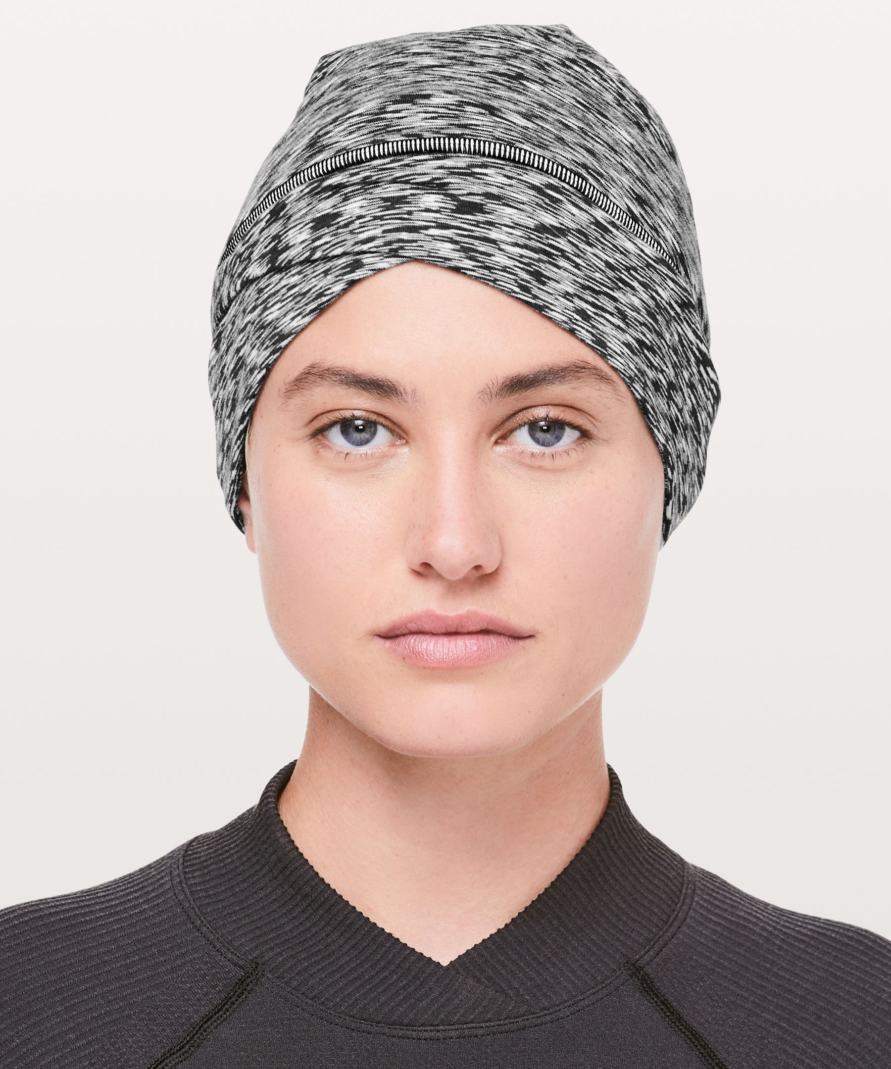 lululemon cross chill run beanie