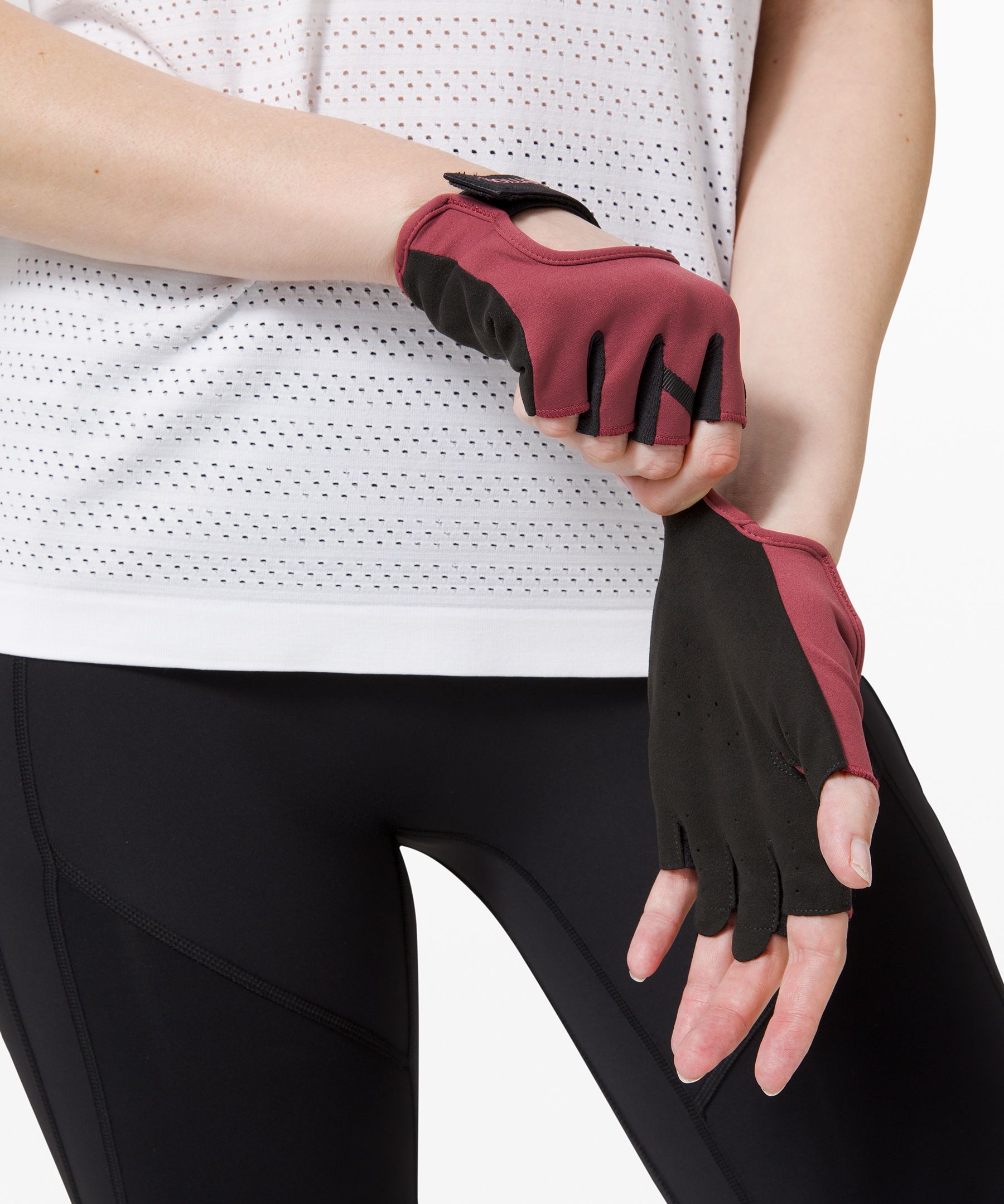 Lululemon Workout Gloves  International Society of Precision