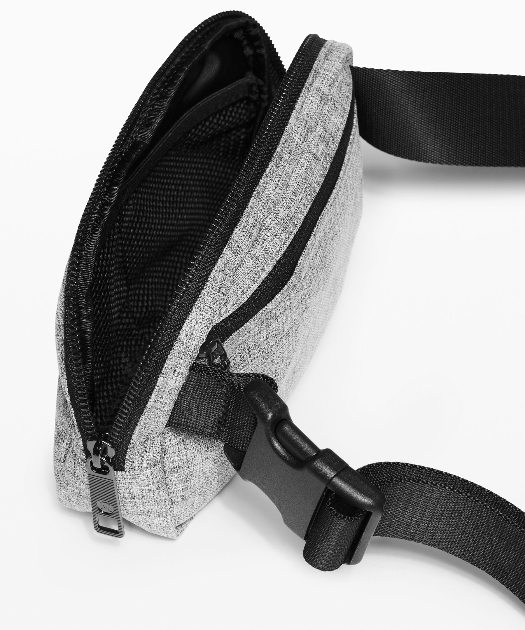 lululemon fanny pack black