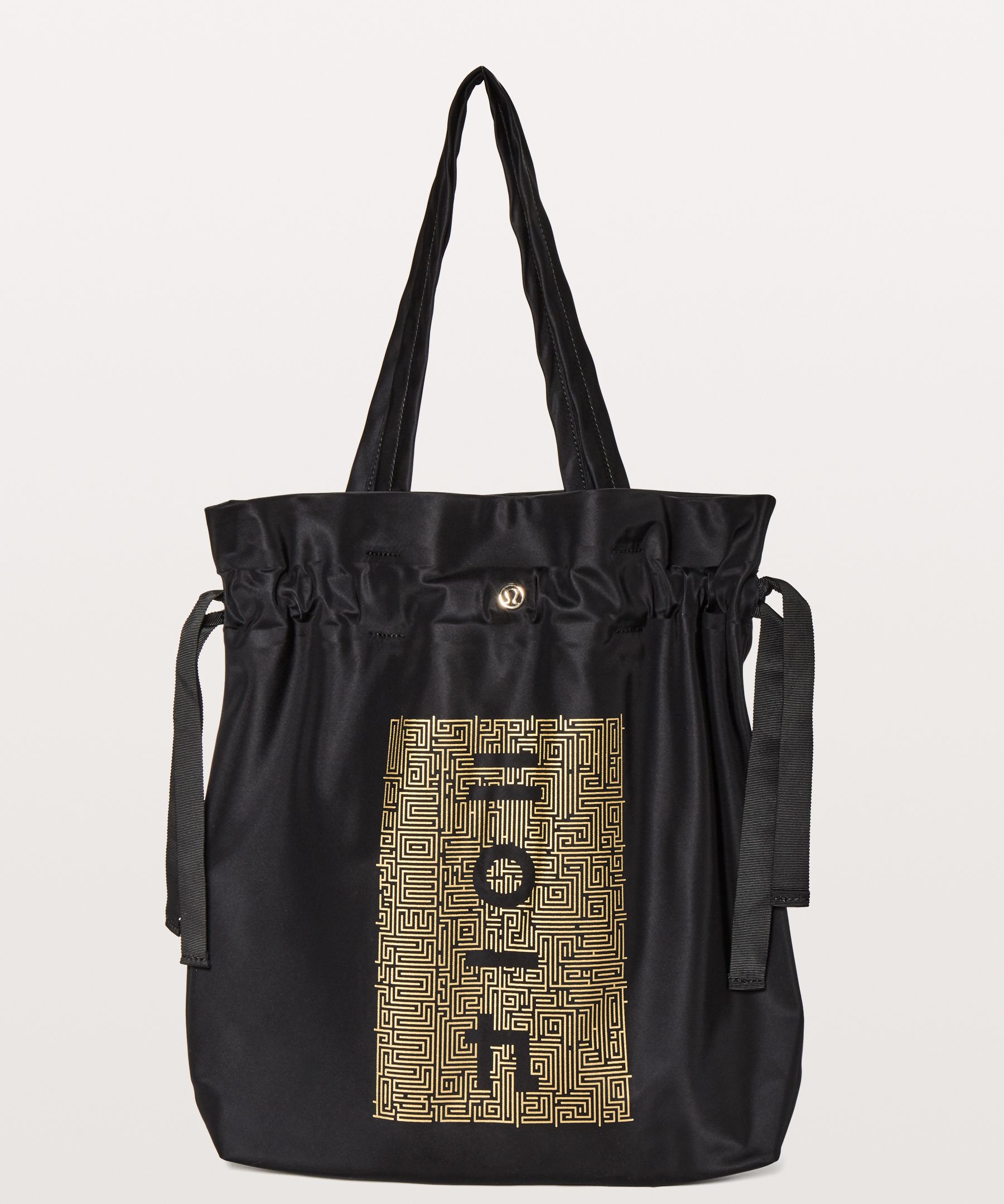 lululemon out on top tote