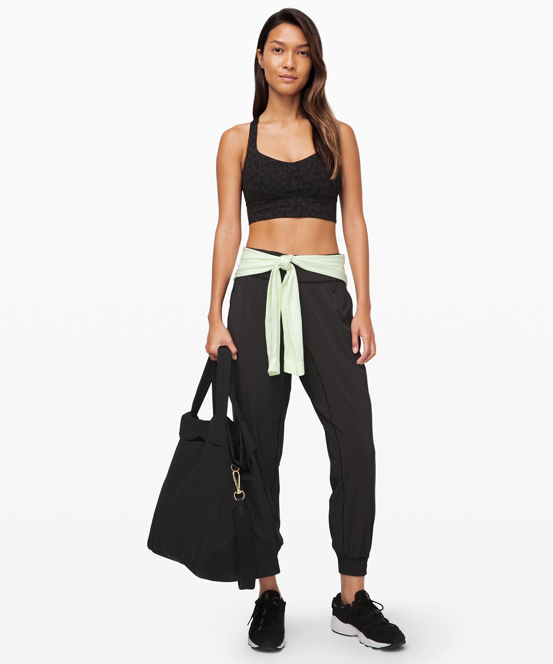 lululemon on my level duffel review