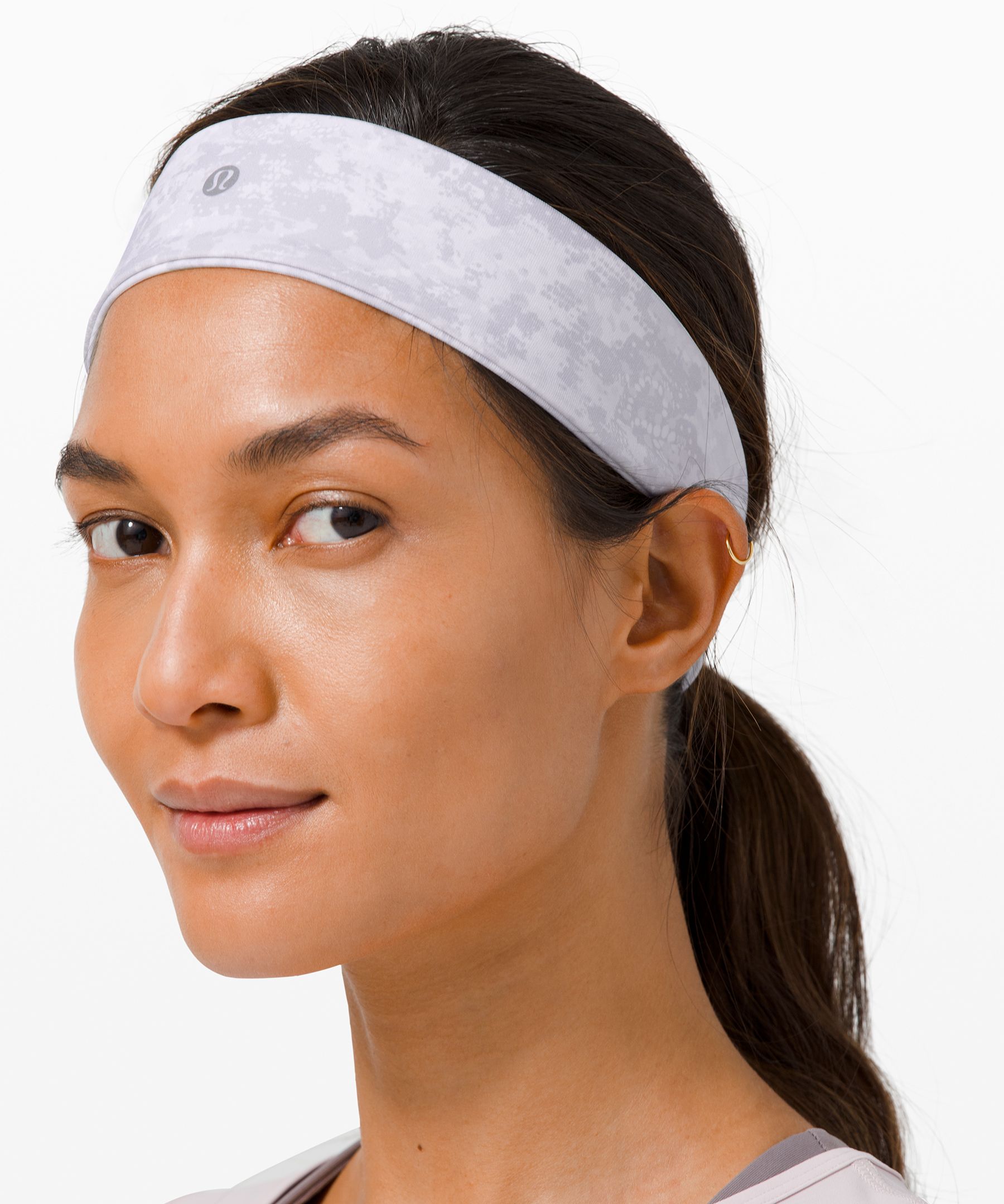  Lululemon Fly Away tamer Headband II : Clothing, Shoes & Jewelry