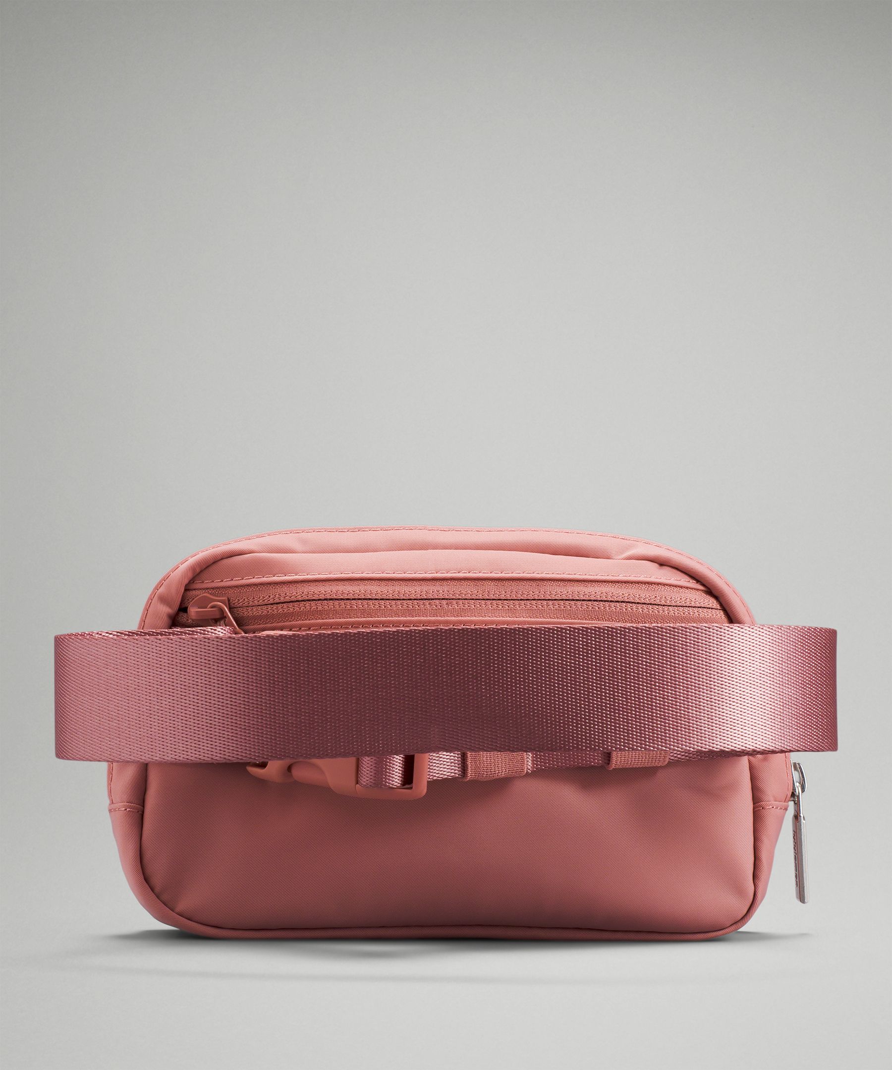  Lululemon Everywhere Belt Bag 1L (Deco Pink)
