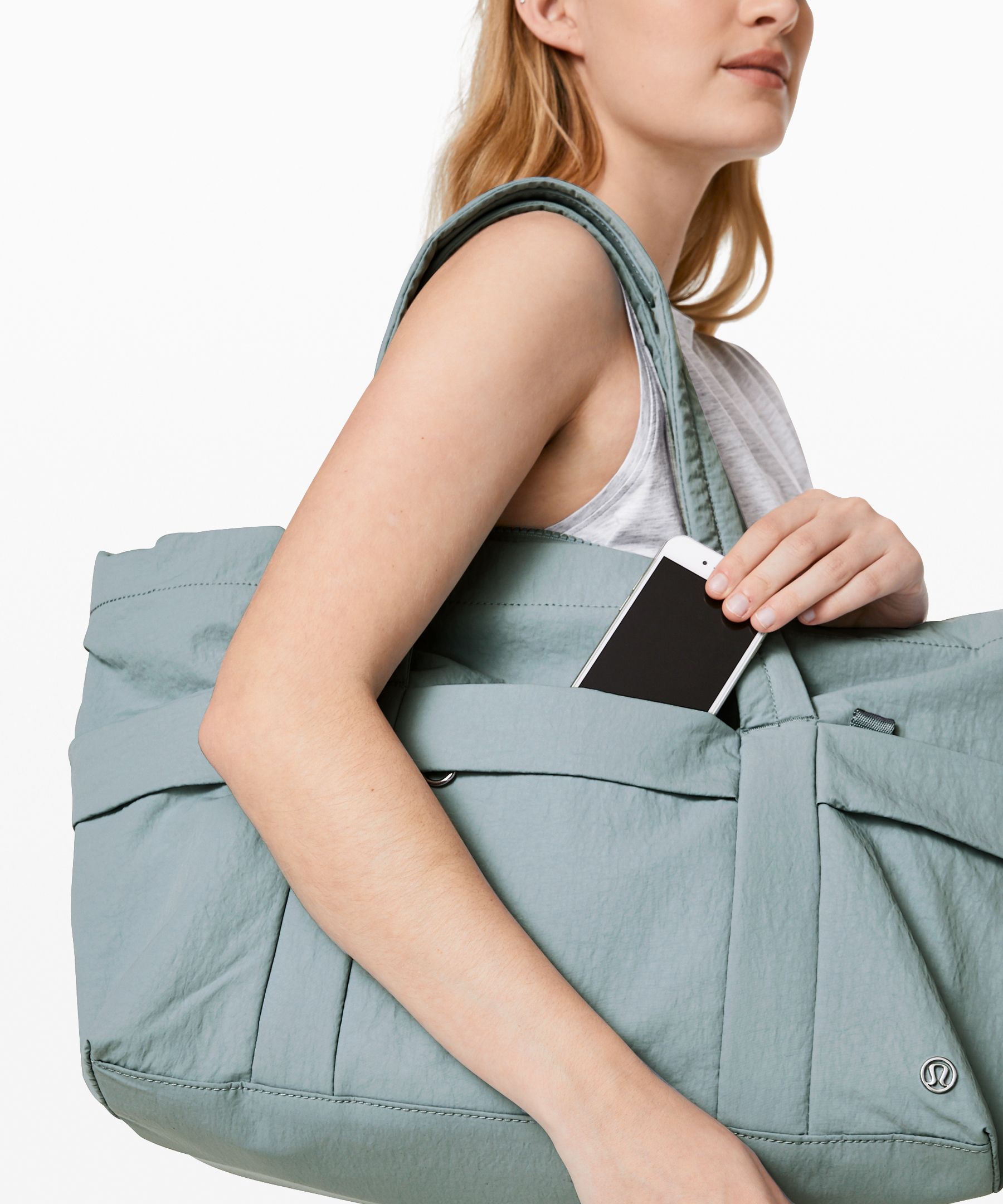 Level Duffel *Small | Bags | Lululemon HK