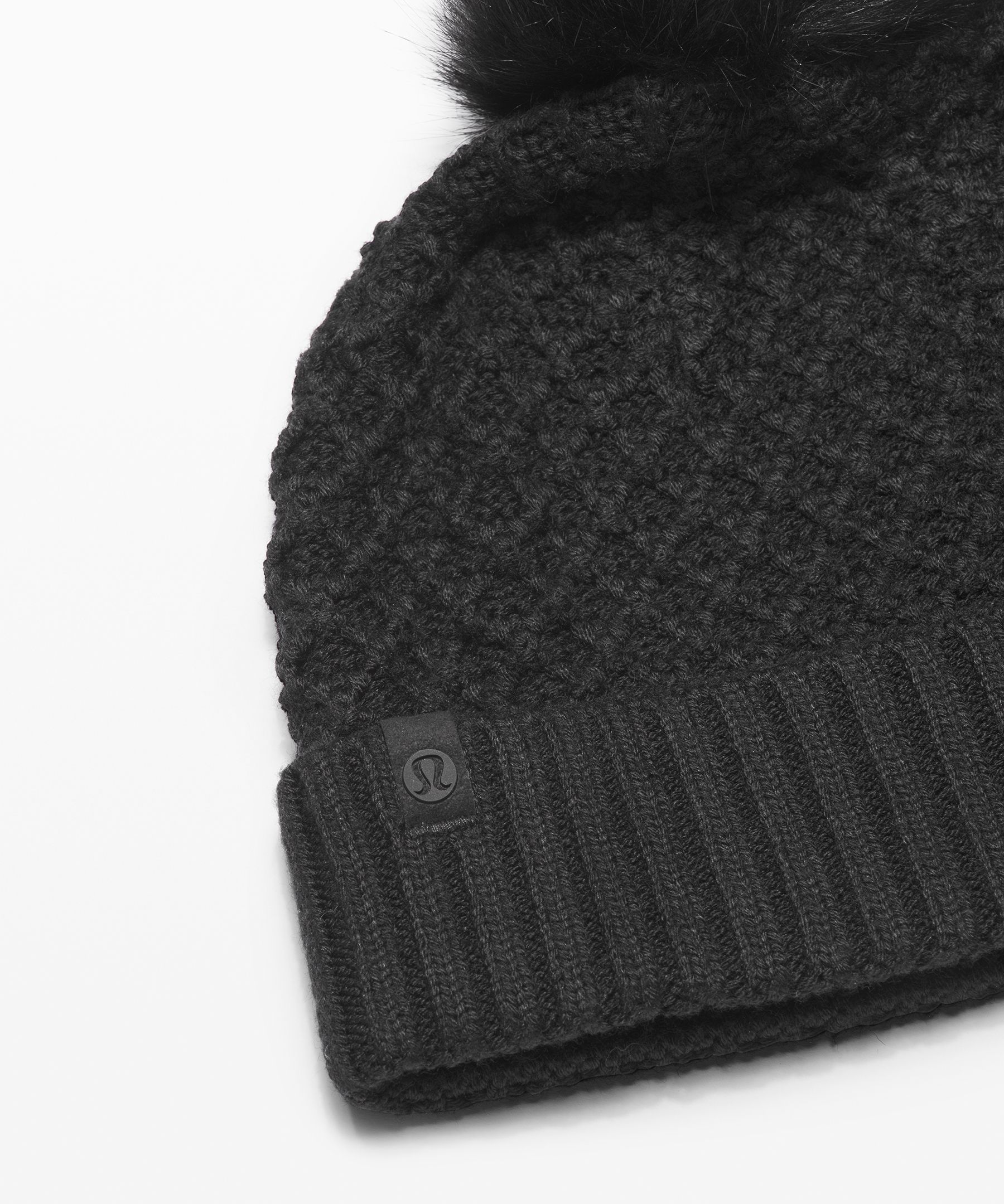 lululemon pom pom hat