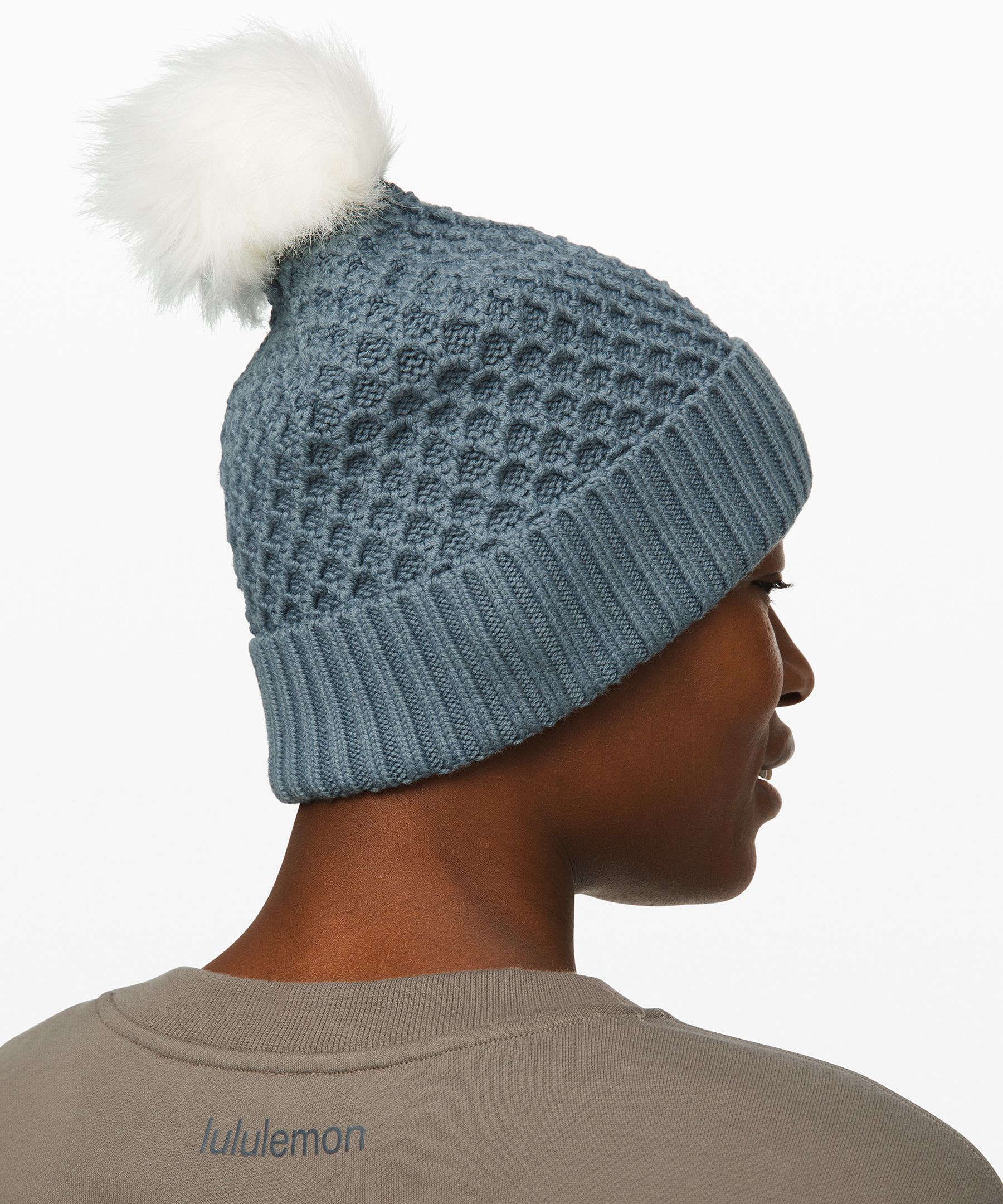 lululemon pom pom hat