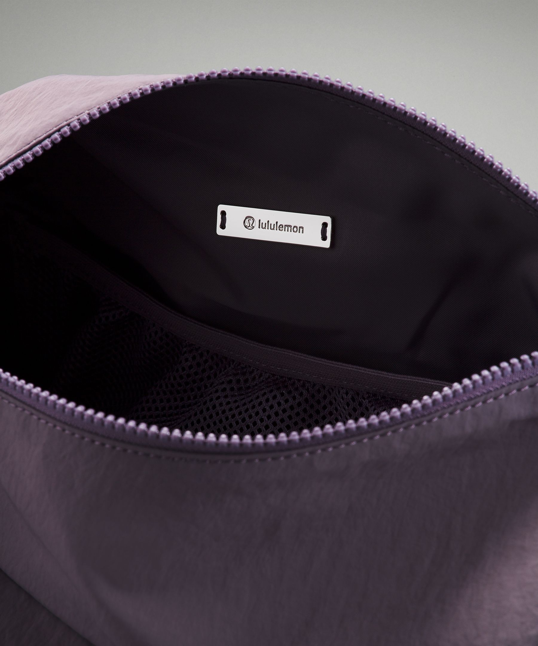 lululemon fast track bag 9l