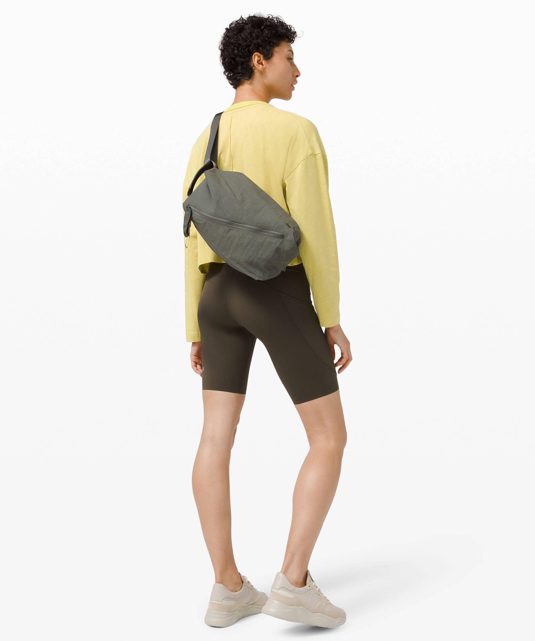 lululemon fast track bag 3l Lululemon Fast Track Bag *3l In Green