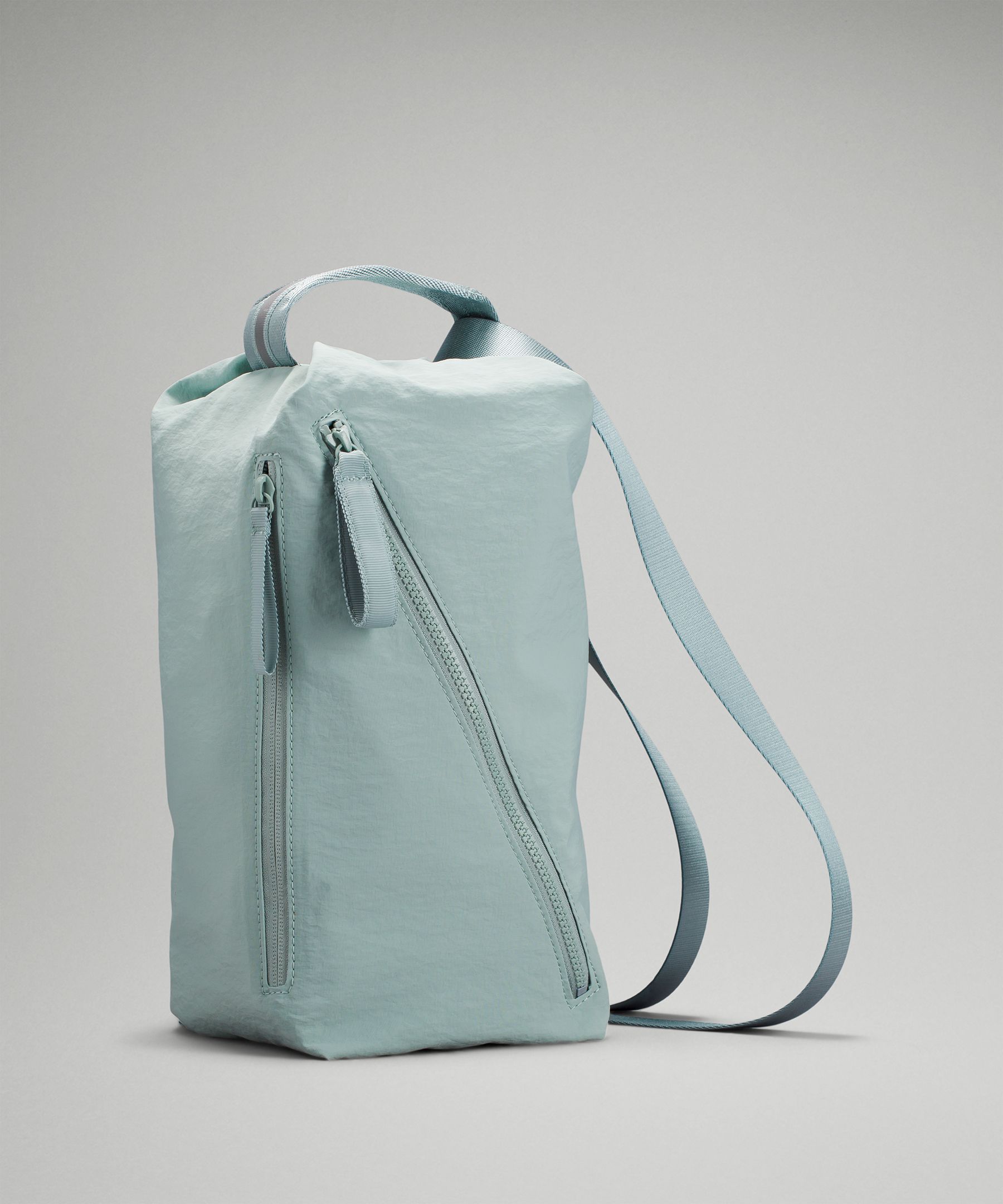 Lululemon fast store track bag