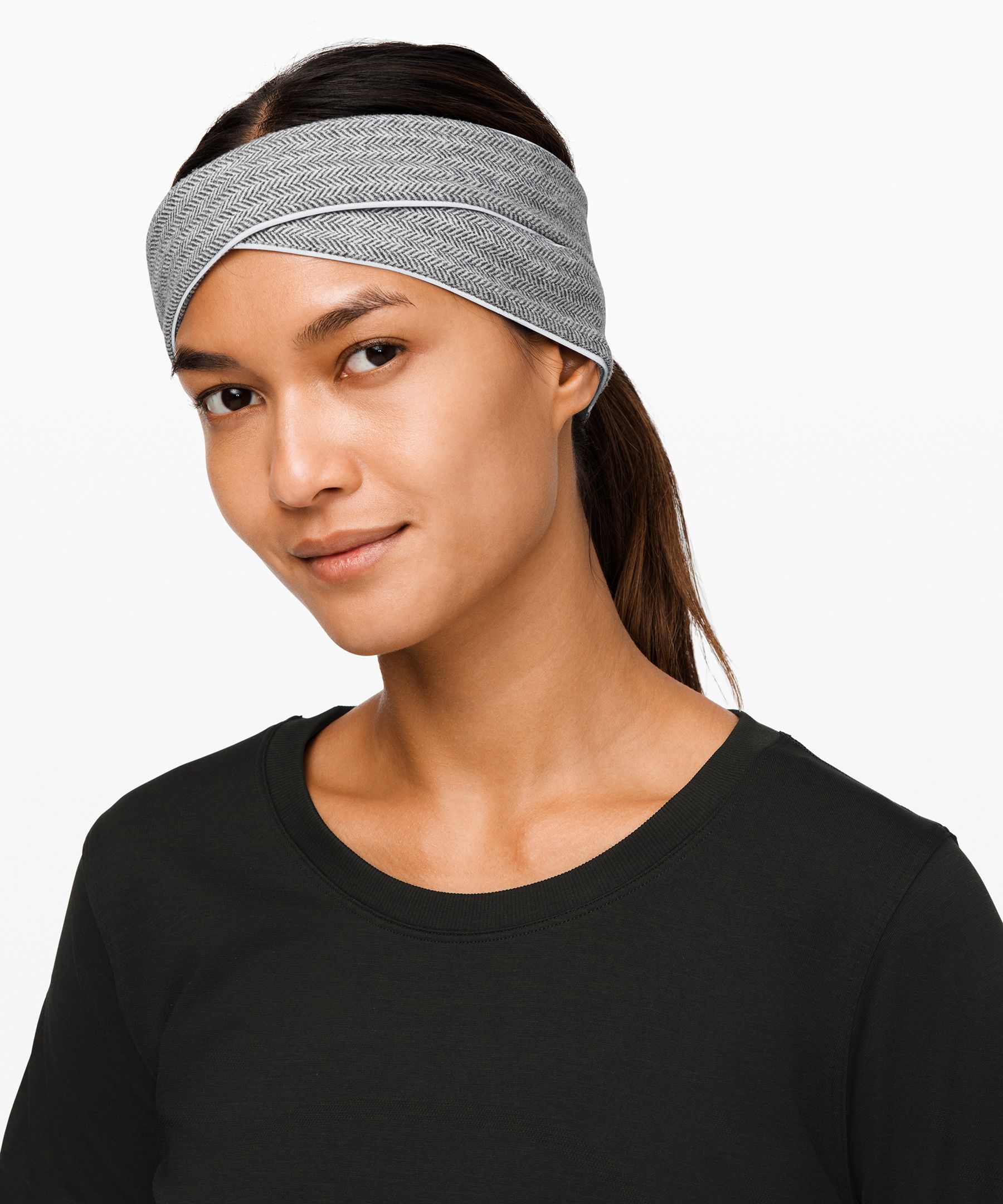 lululemon cross chill run beanie