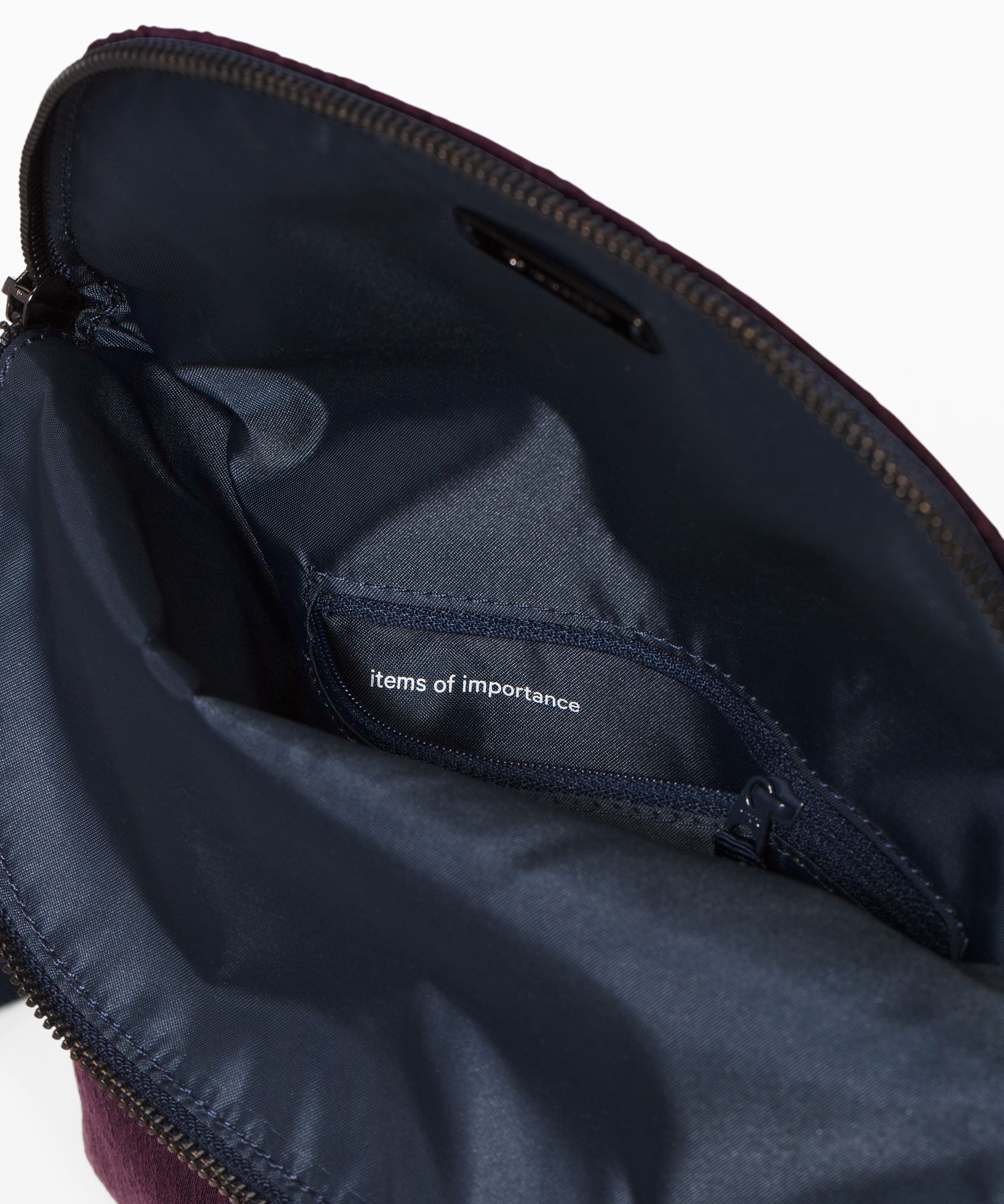 Lululemon ショルダーバッグ Festival Bag II ネイビー Festival Bag II | Lululemon EU