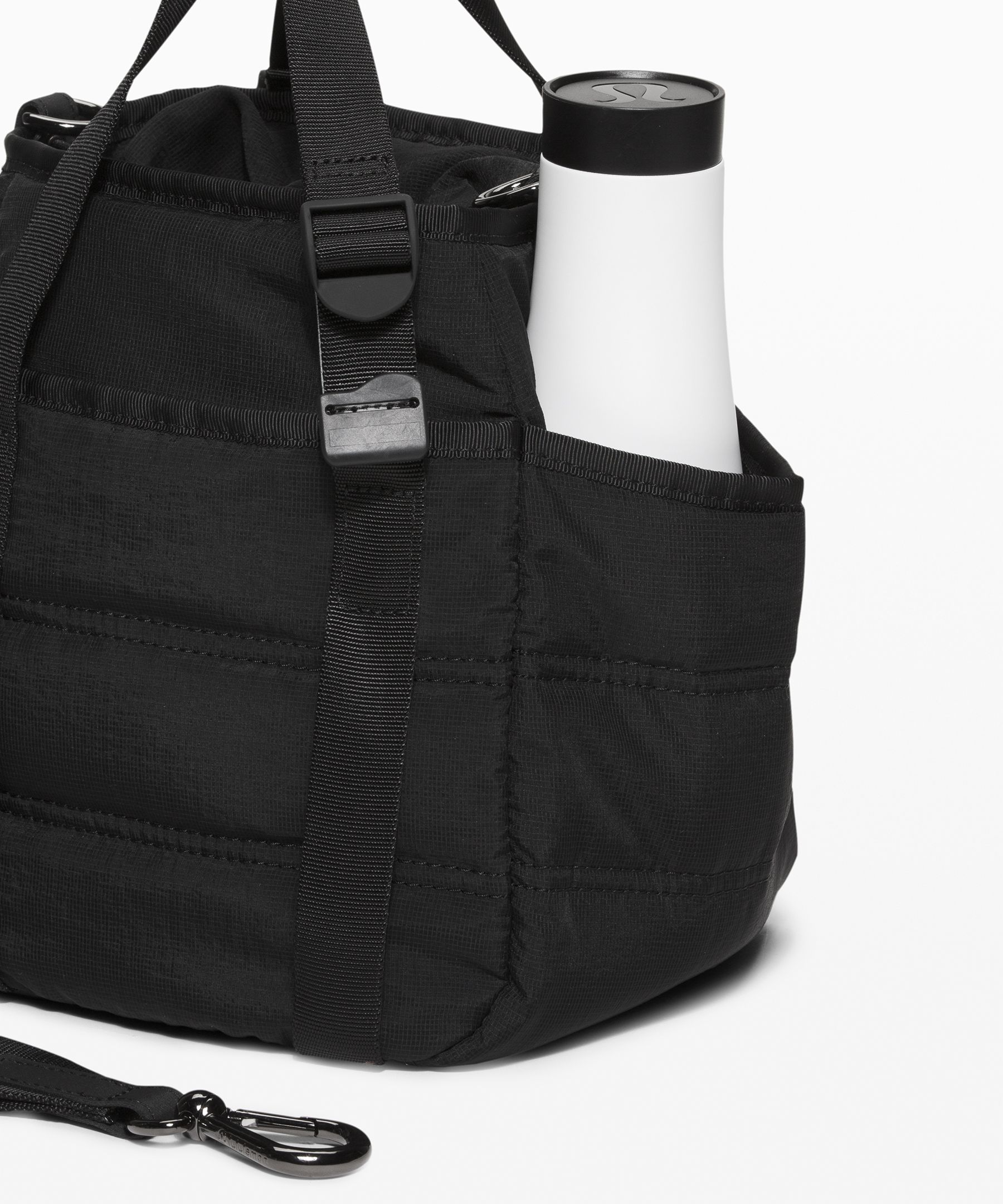 lululemon bucket bag