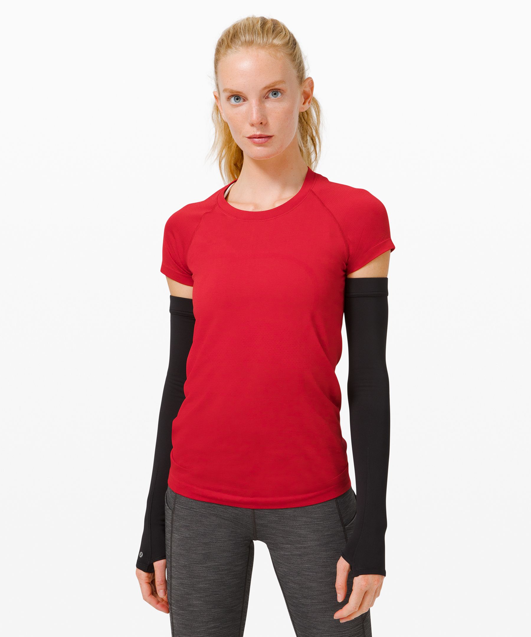 https://images.lululemon.com/is/image/lululemon/LW9CS9S_0001_1?size=800,800