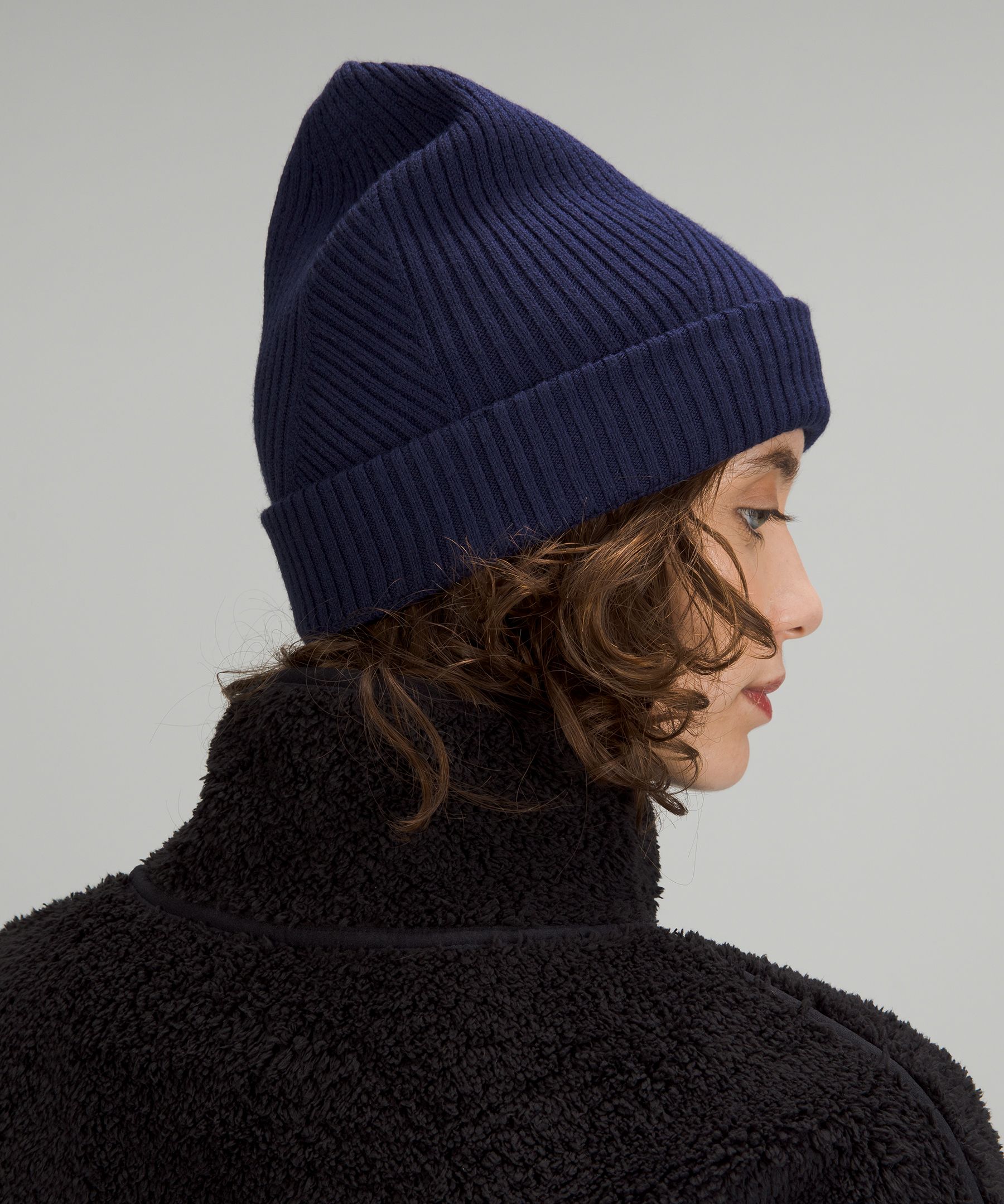 Lululemon twist of hot sale cozy knit beanie