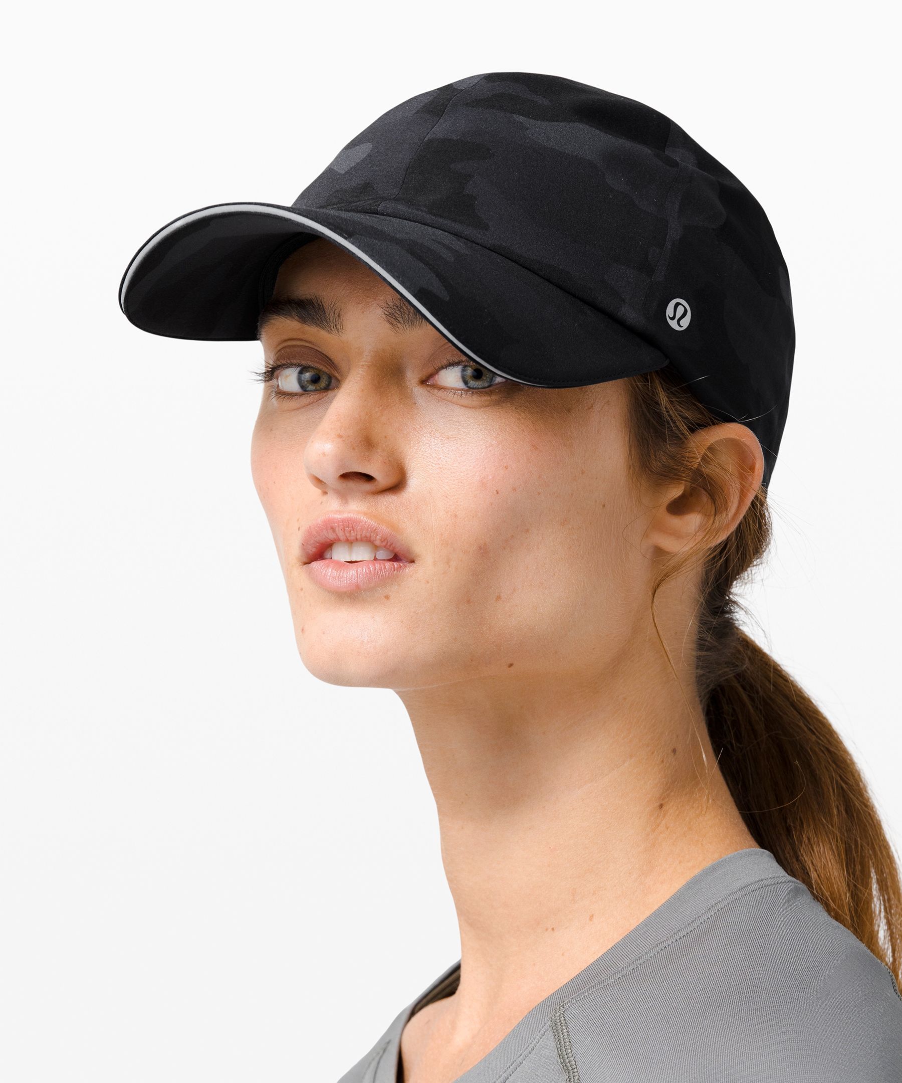 Women's Fast and Free Running Hat