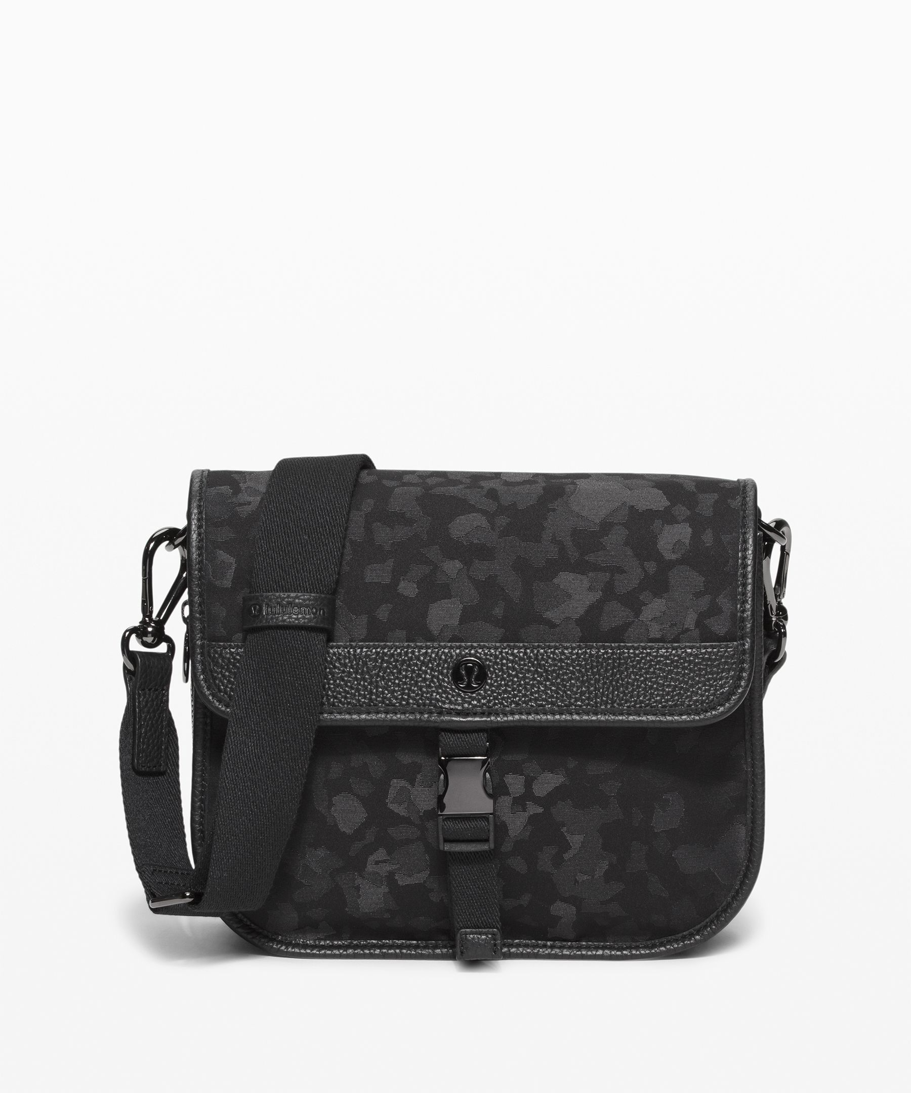 lululemon black crossbody bag