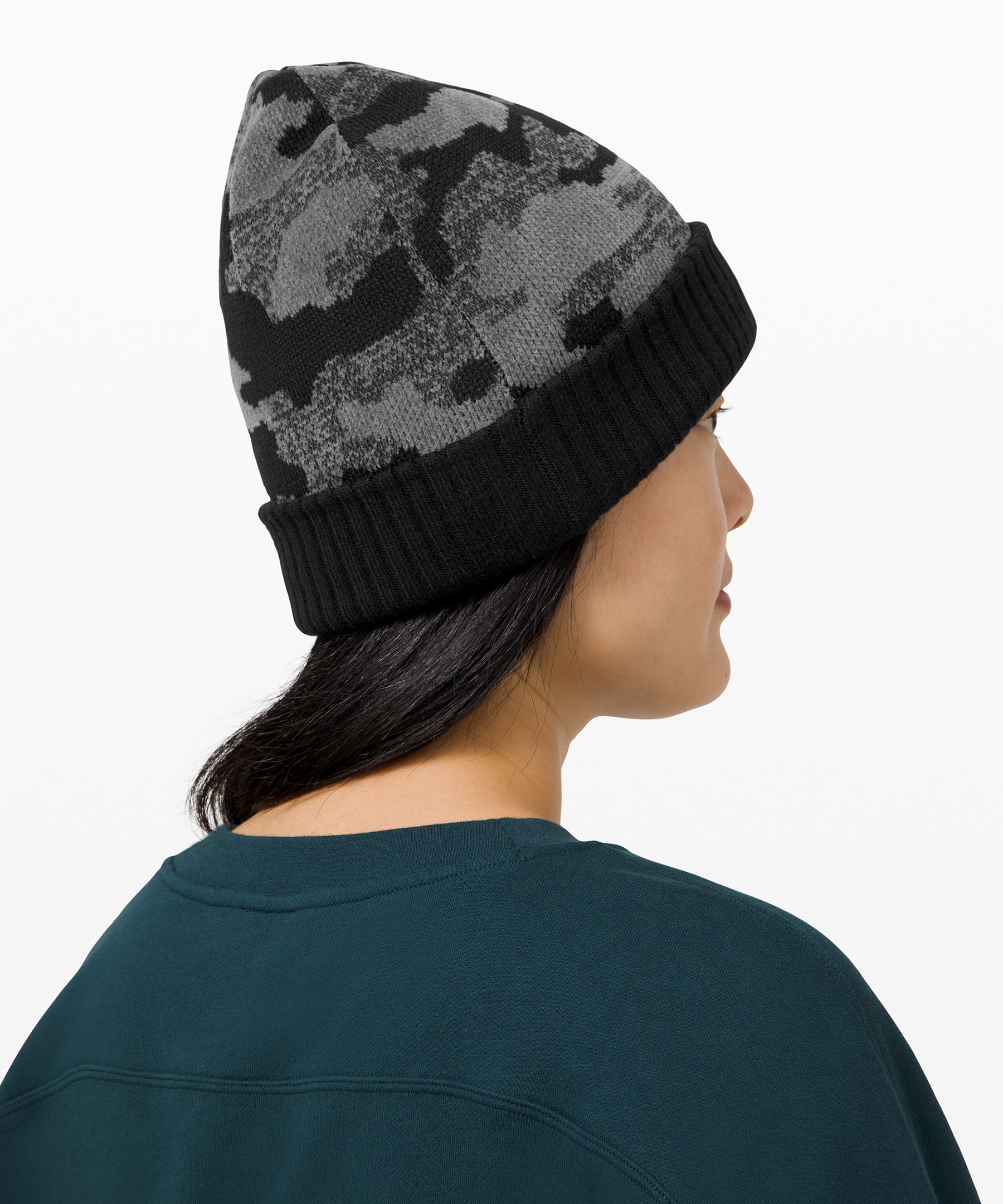 lululemon black beanie