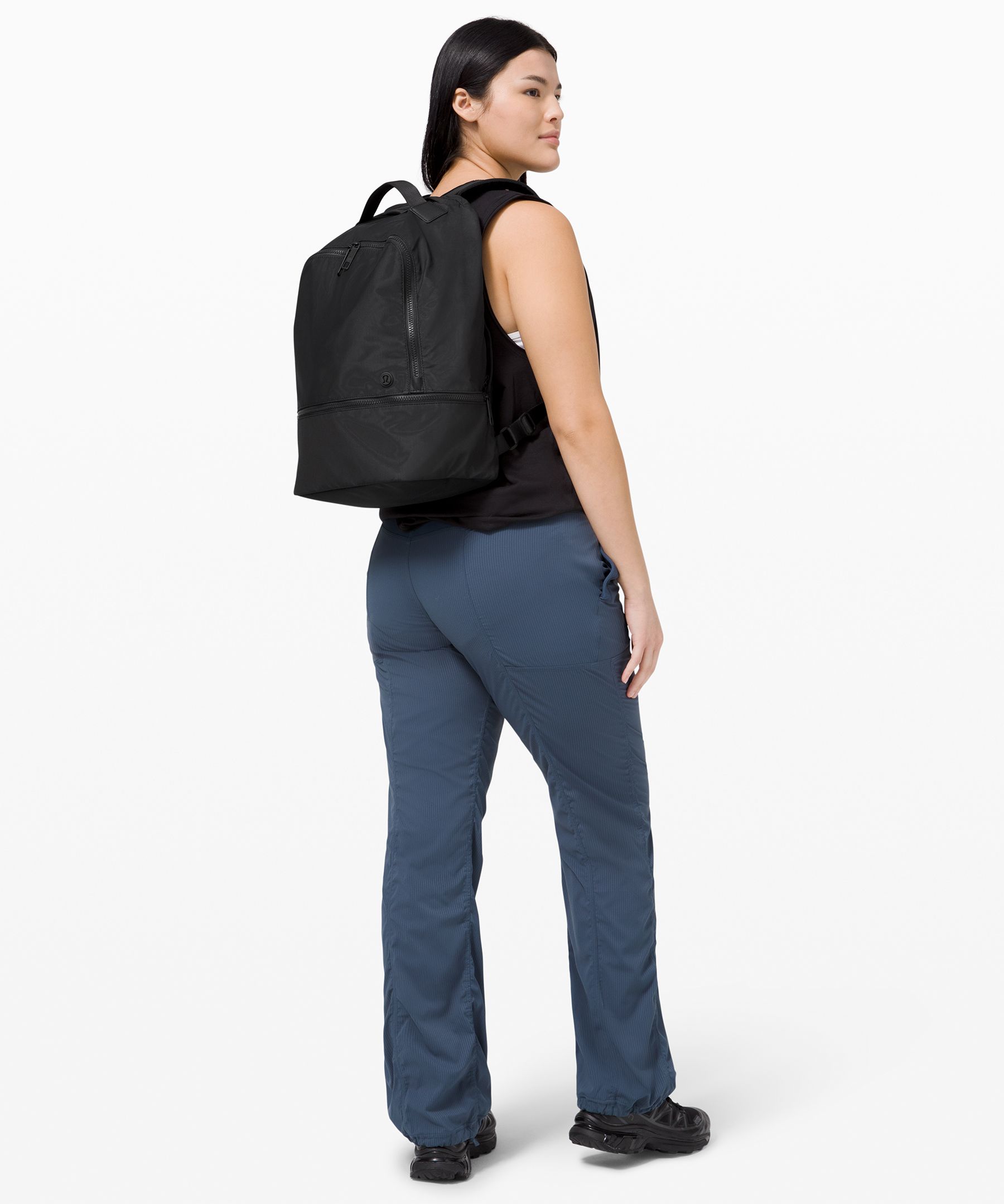 City adventurer shop backpack 24l