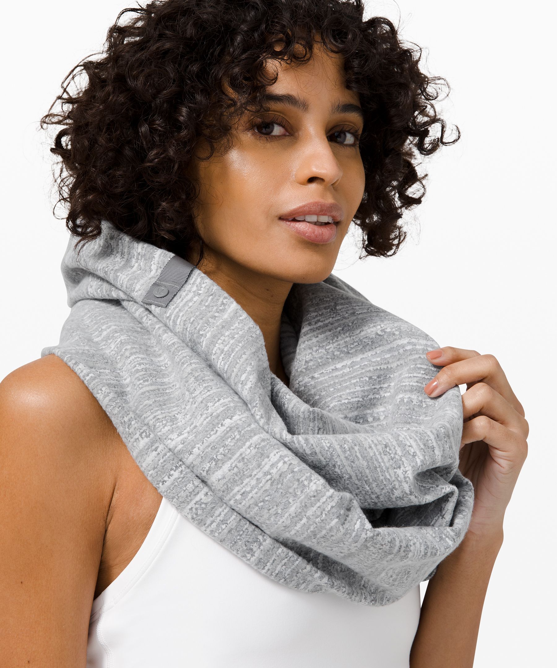 LULULEMON VINYASA SCARF JACQUARD - AEKV (Misted Jacquard Black Nocturnal  Teal): Buy Online at Best Price in UAE 