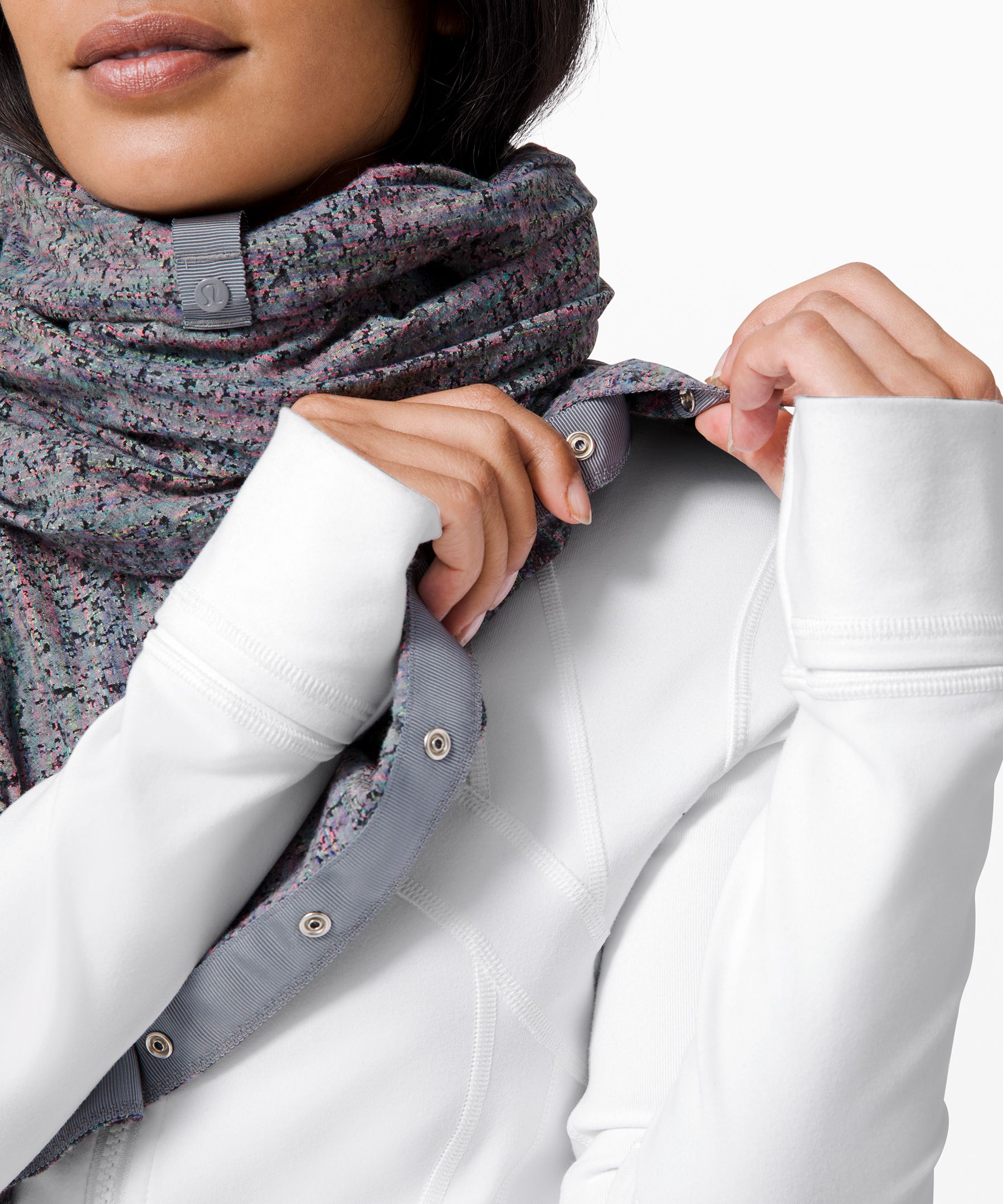 Vinyasa Scarf | スカーフ＆羽織り | Lululemon JP