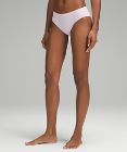 Braga InvisiWear de corte bikini de talle medio, pack de 3