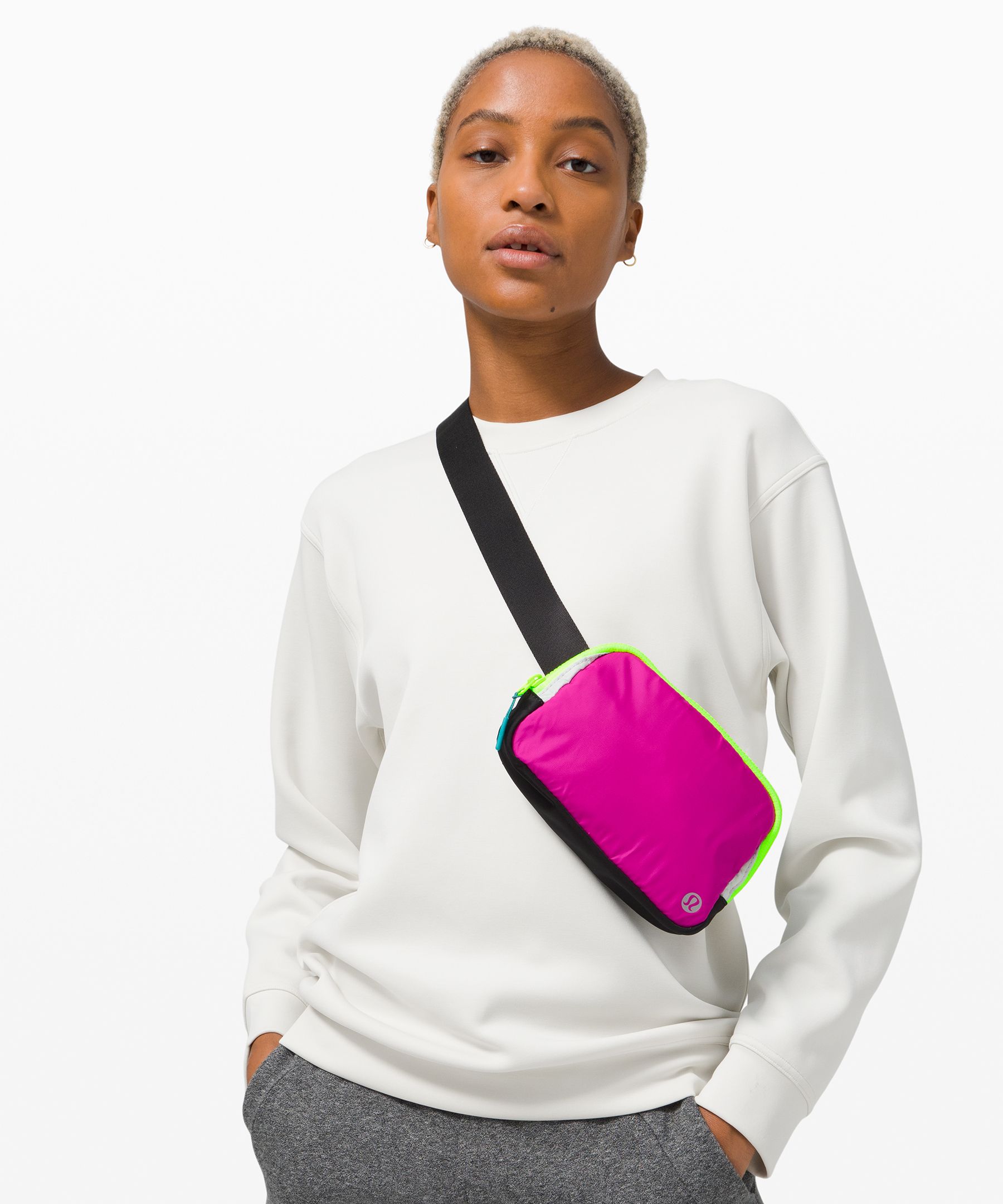 lululemon Everywhere Belt Bag + the best belt bag dupe