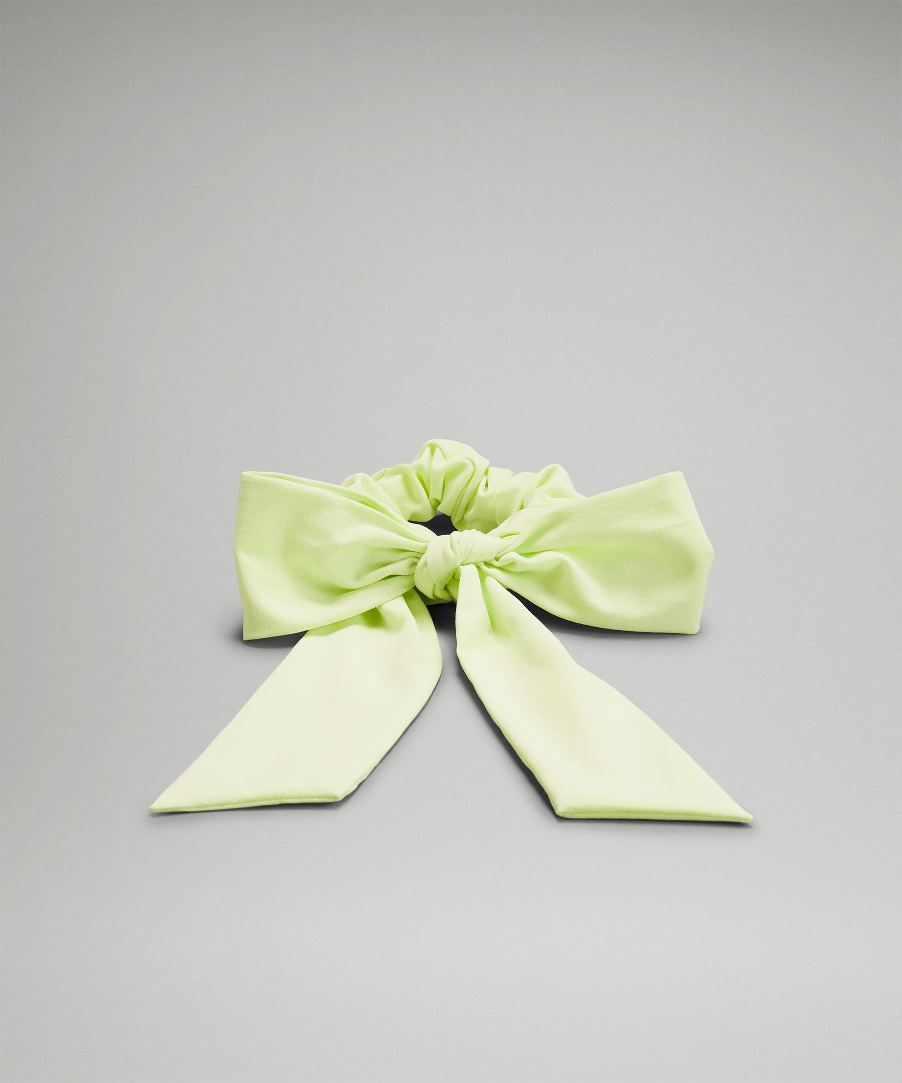 BN Lululemon Uplifting Scrunchie *Bow (Willow Green), Women's